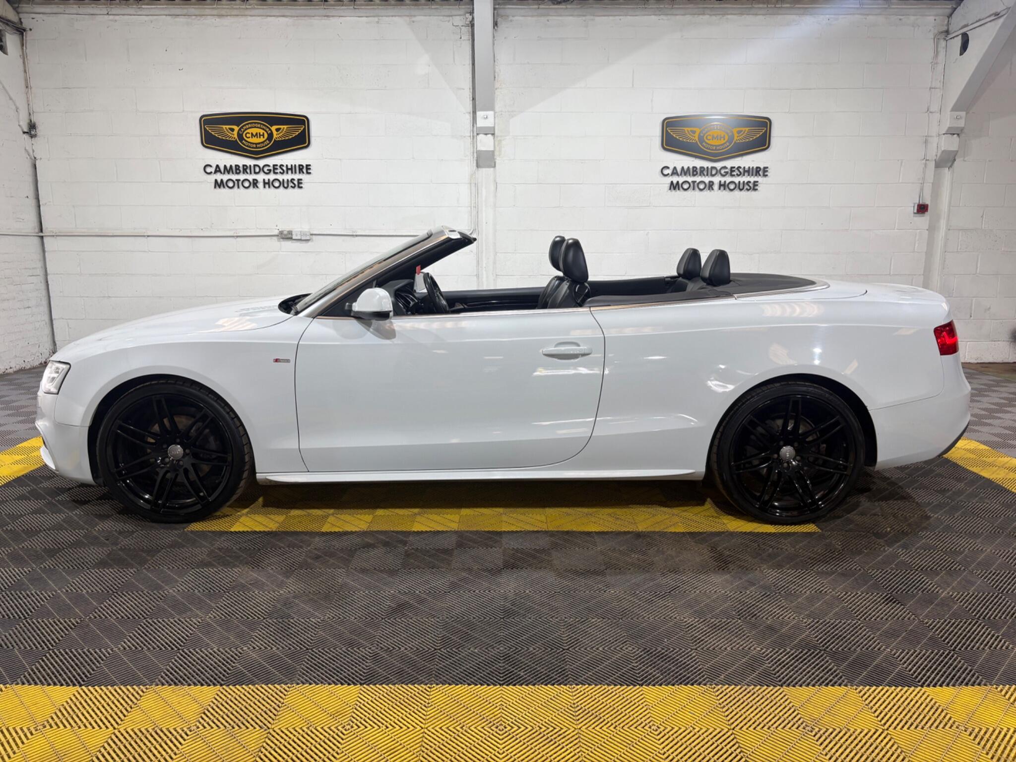 Audi A5 Cabriolet view 9