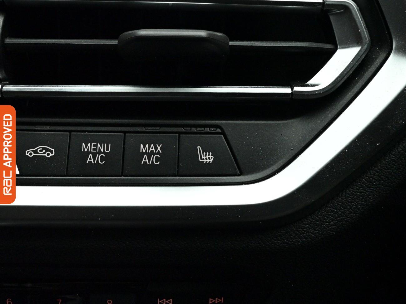 BMW 3 Series view 19