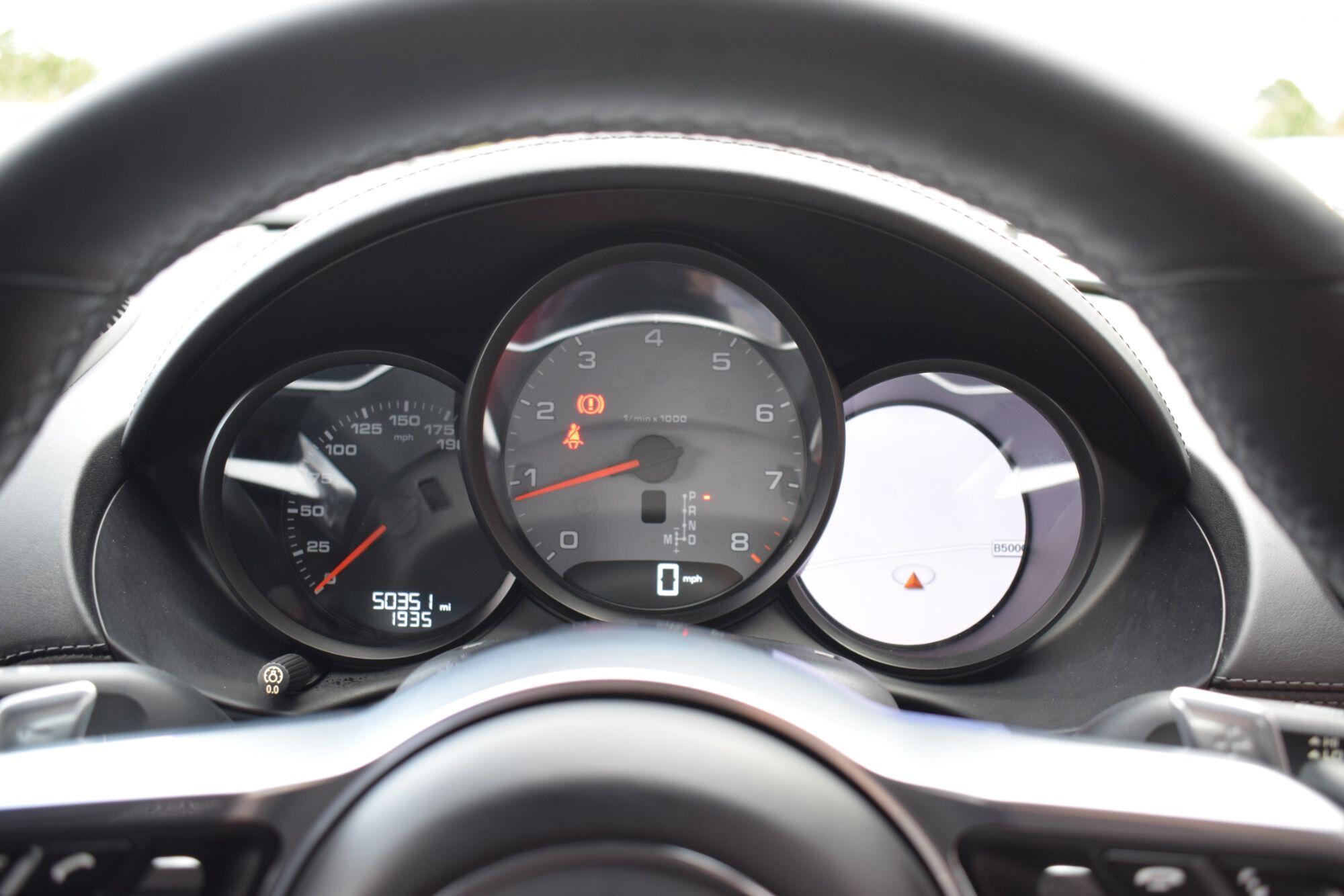 Porsche Cayman view 14