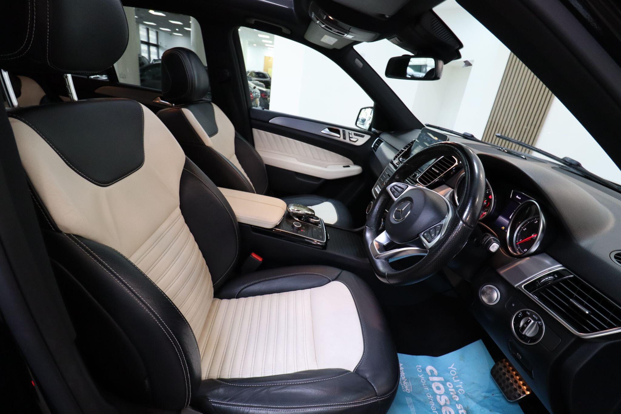 Mercedes-Benz Gle view 17