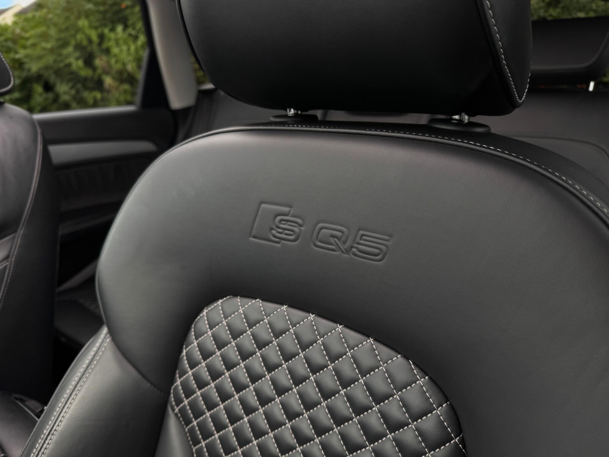Audi SQ5 view 45