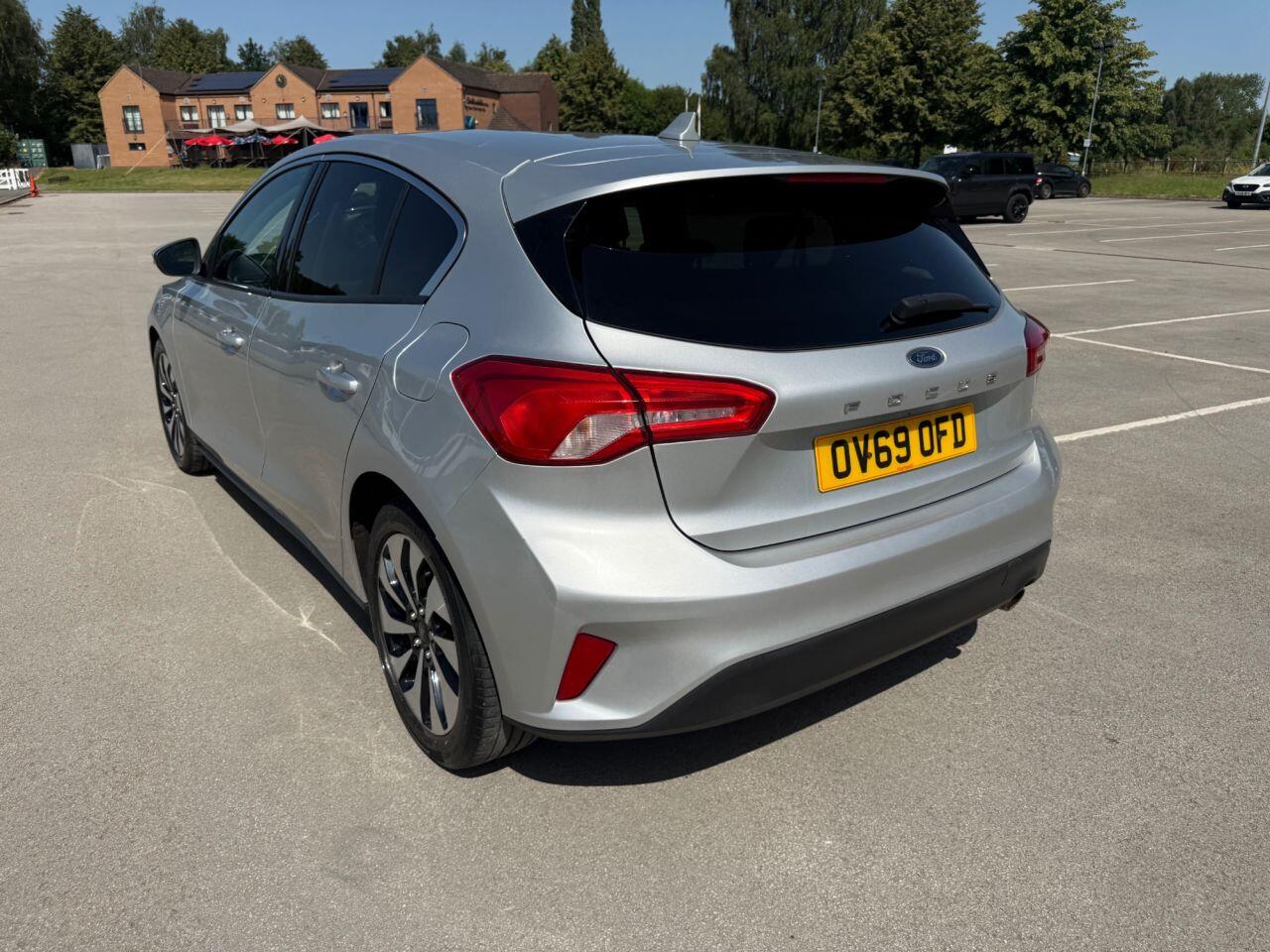 Ford Focus view 40