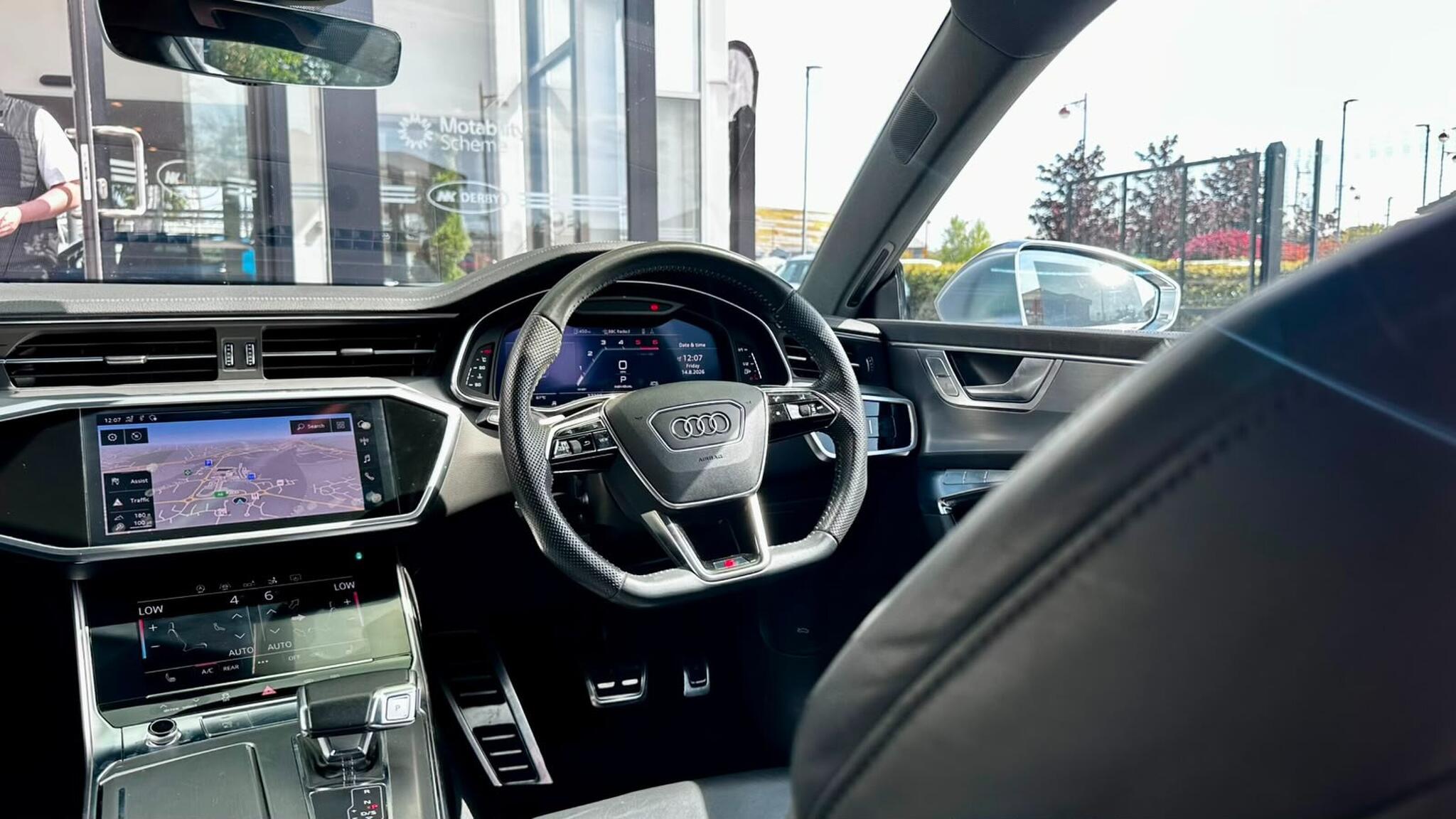 Audi Audi S7 view 19