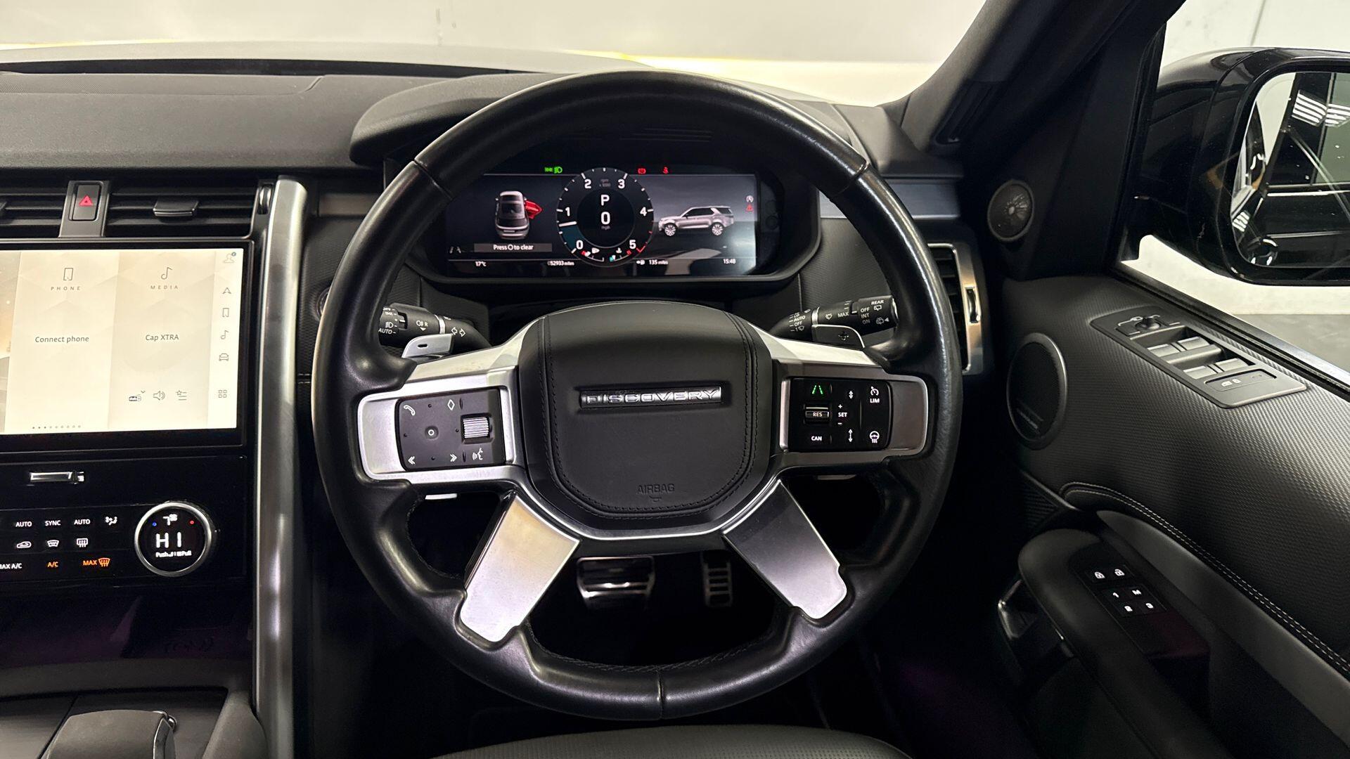 Land Rover Discovery view 15