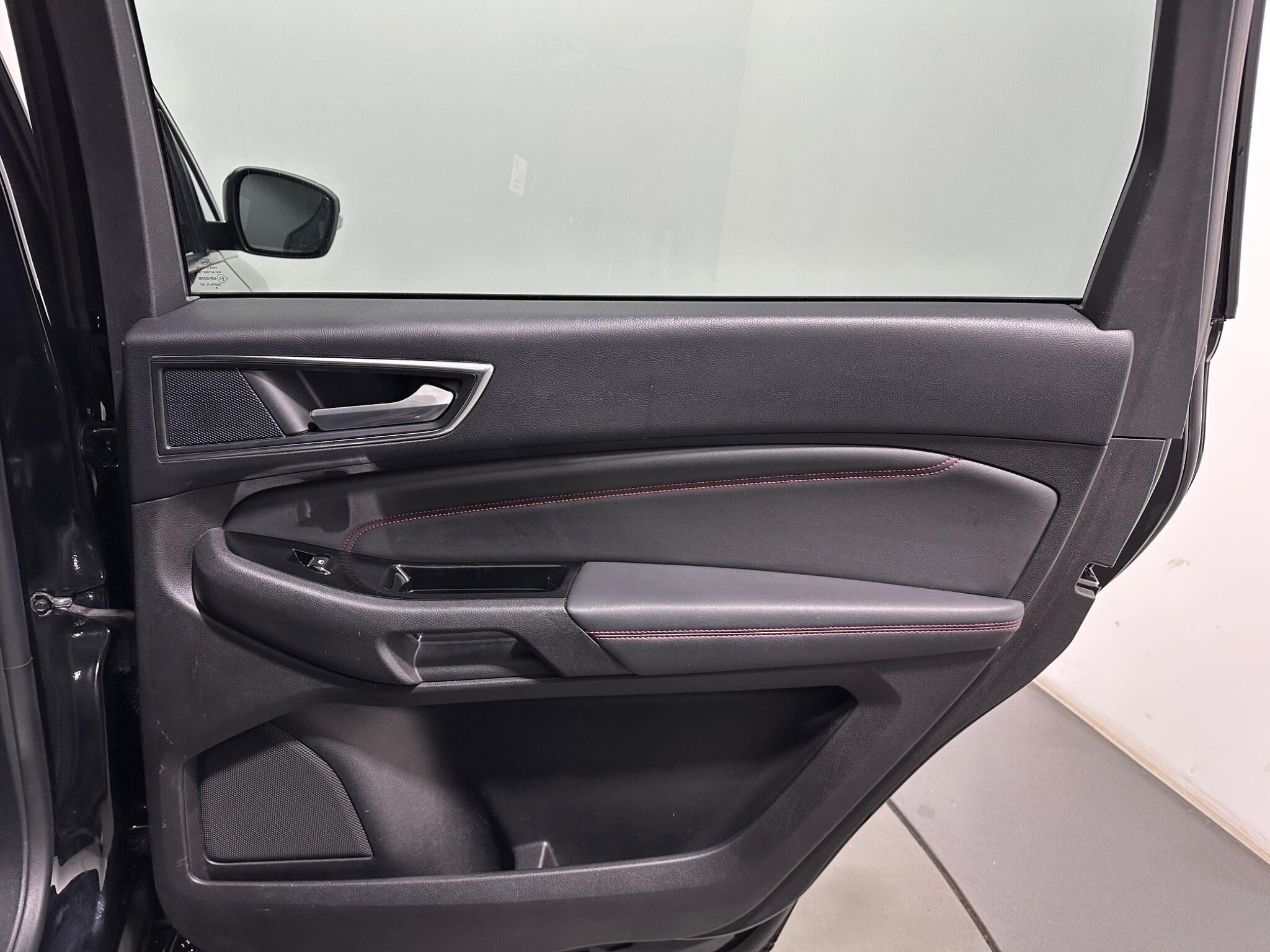 Ford S-Max view 43