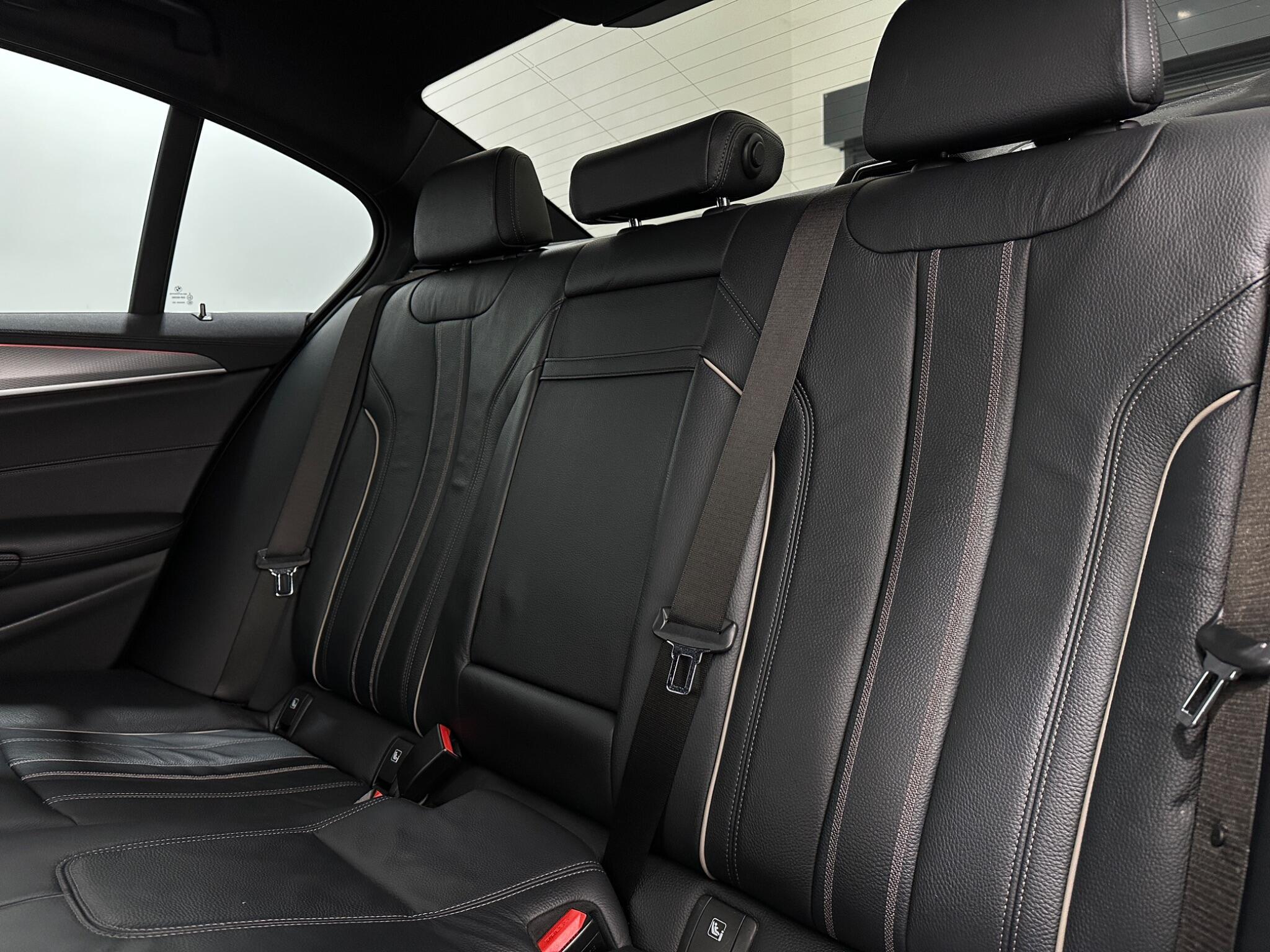 BMW 5 Series view 41