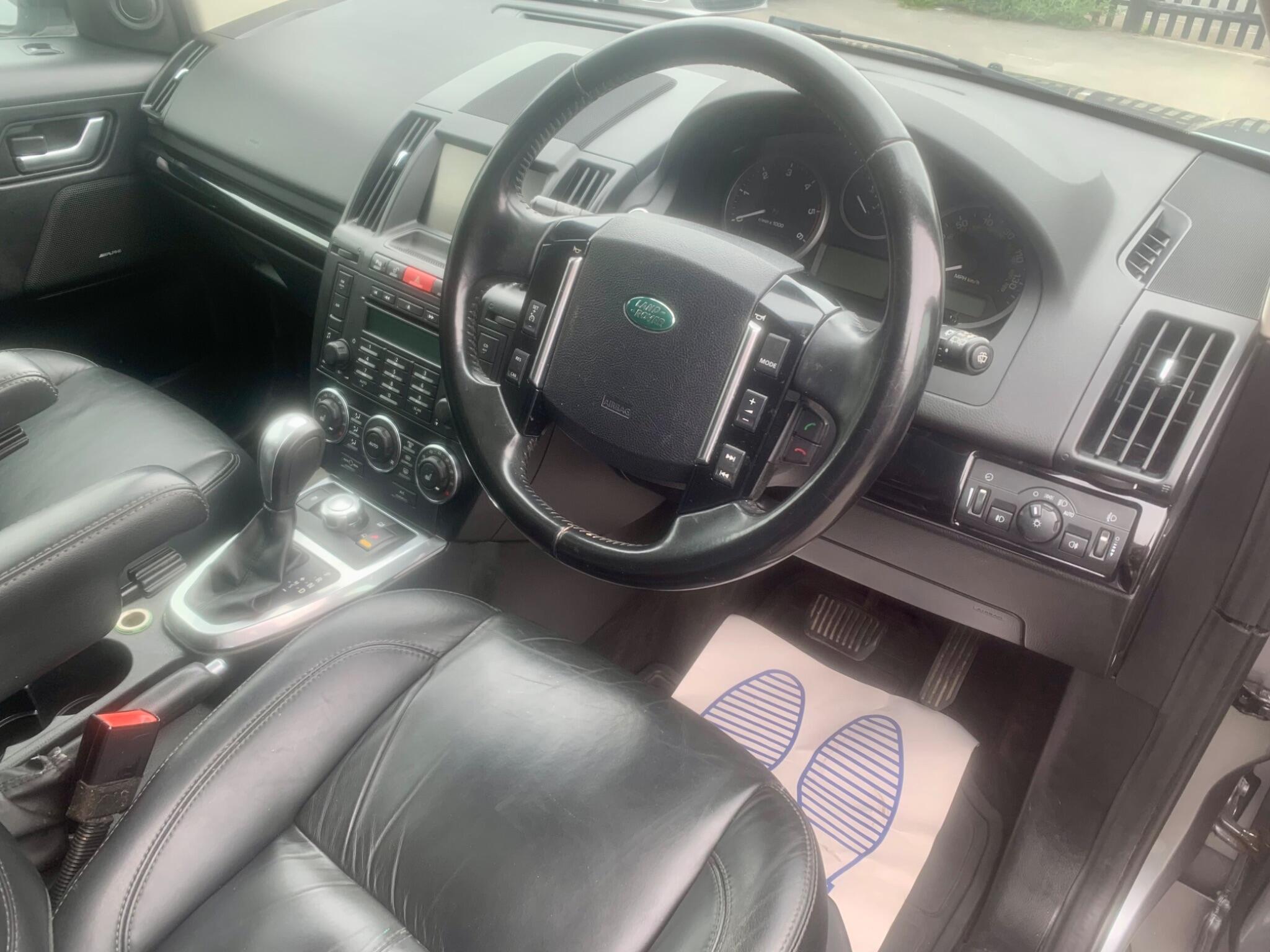 Land Rover Freelander 2 view 21