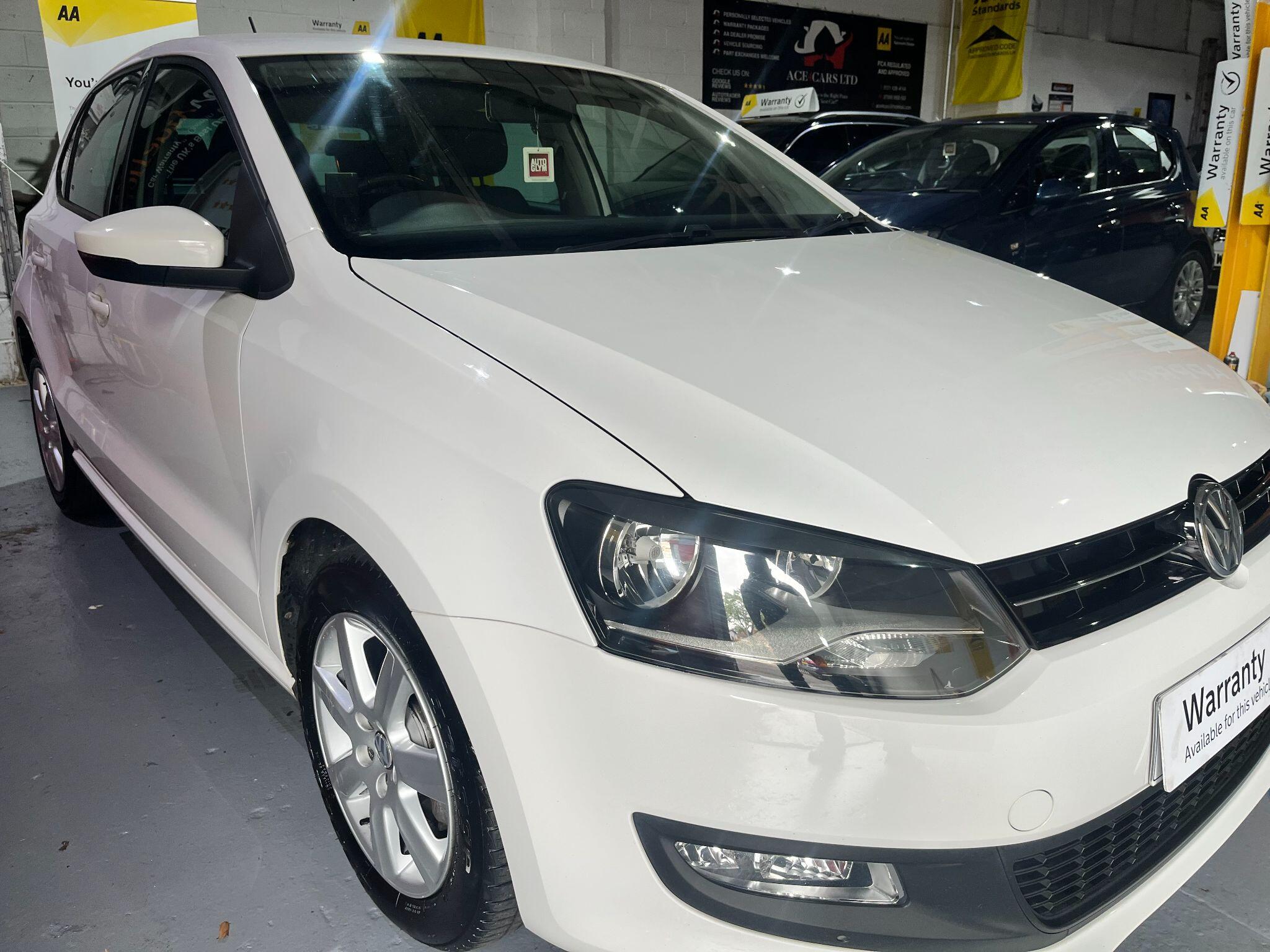 Volkswagen Polo view 3