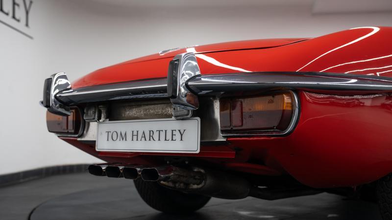 Jaguar E-Type view 14