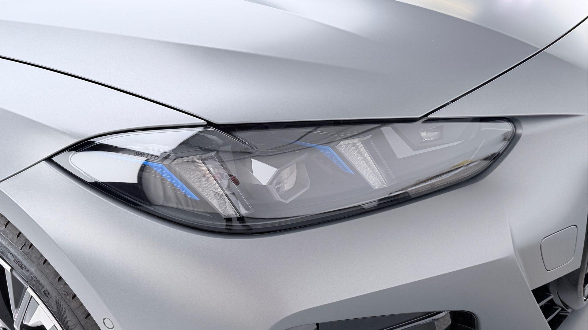 BMW I4 view 22