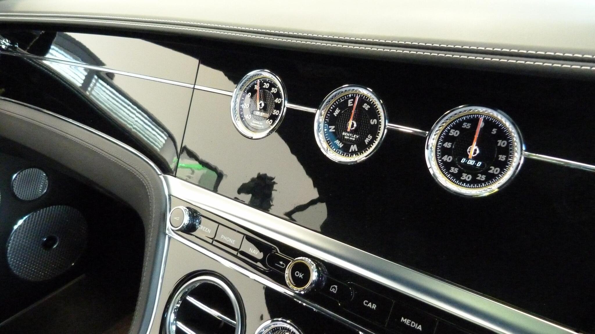 Bentley Continental view 28