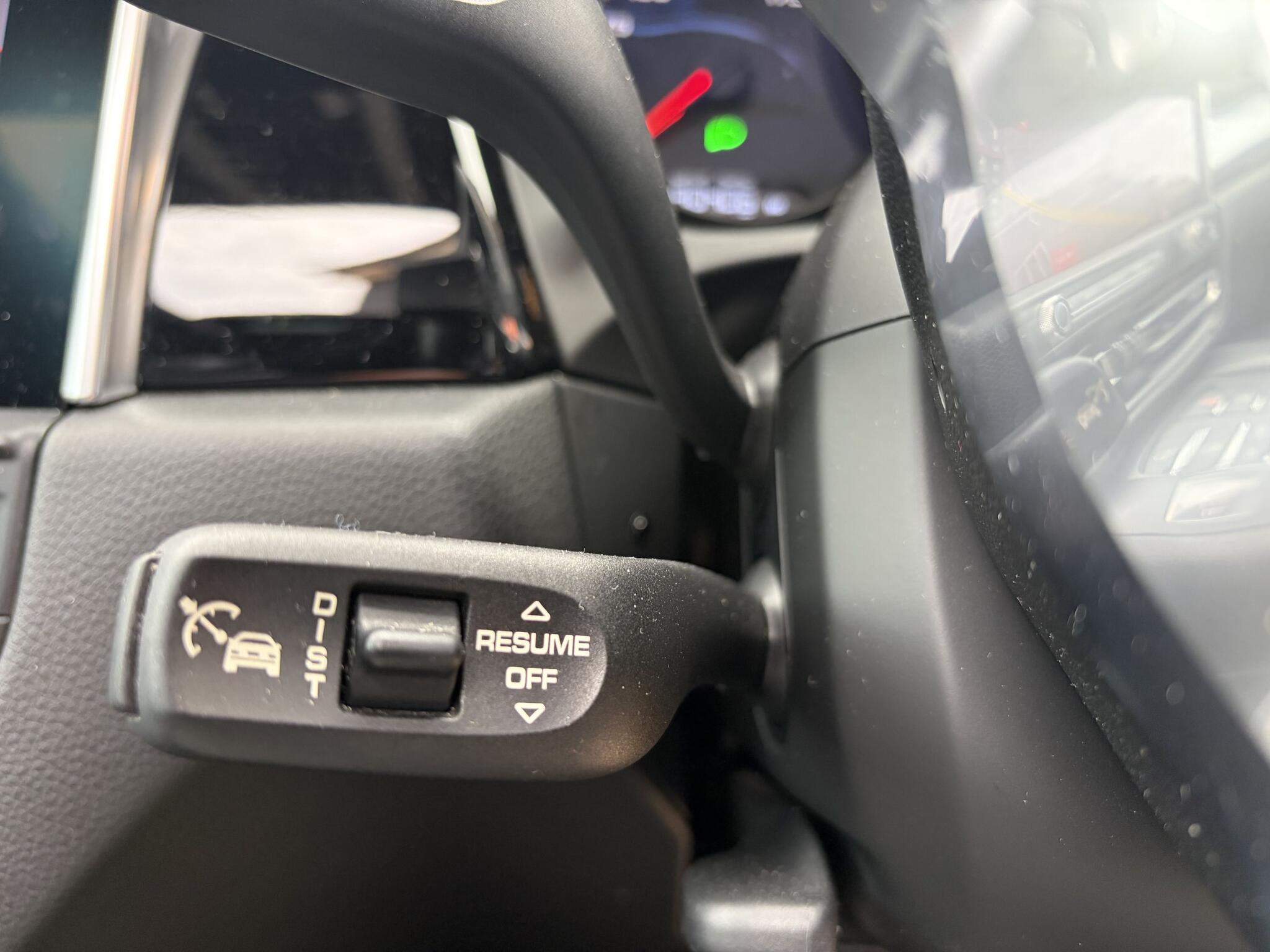 Porsche Macan view 24