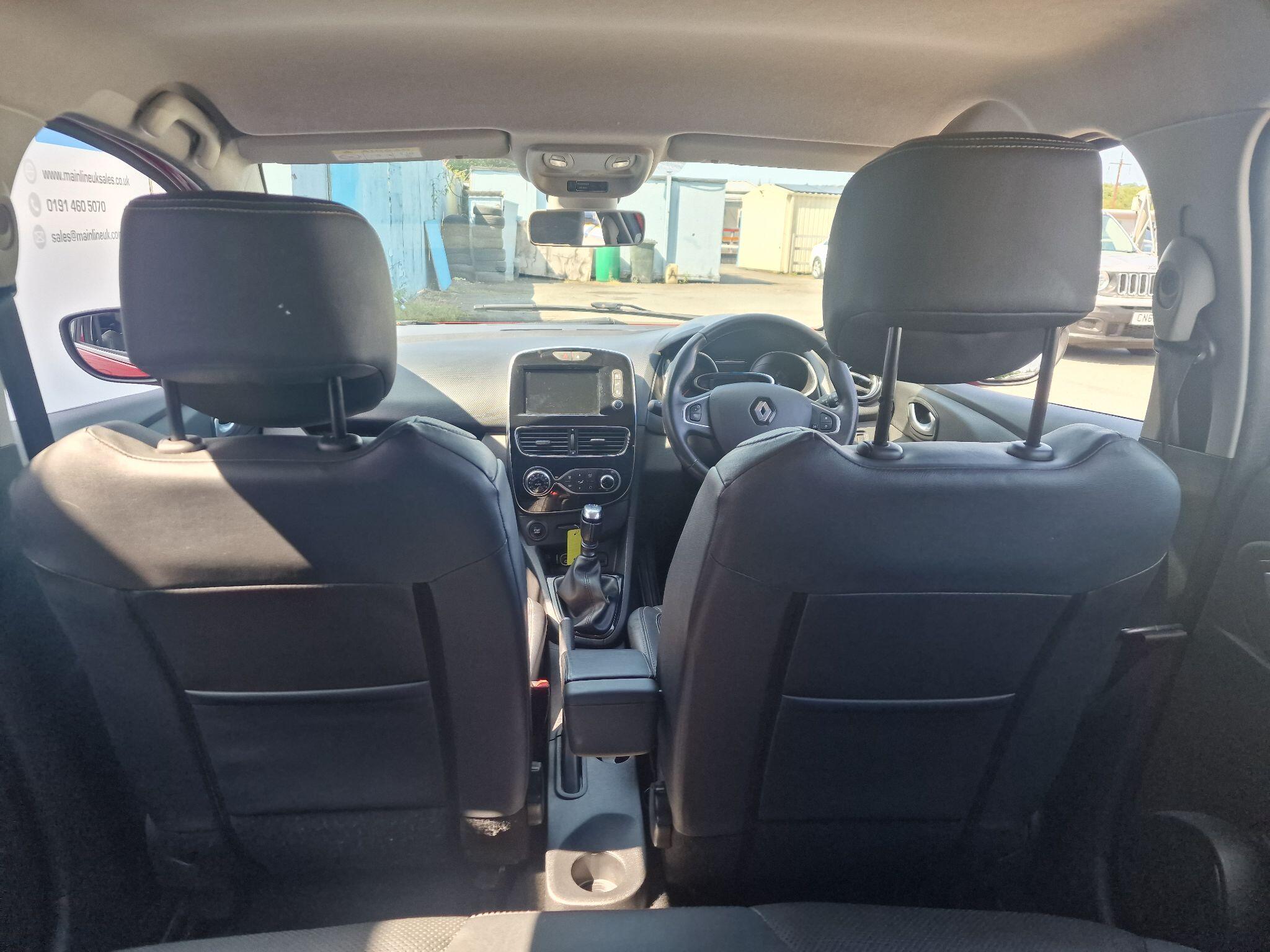 Renault Clio view 29