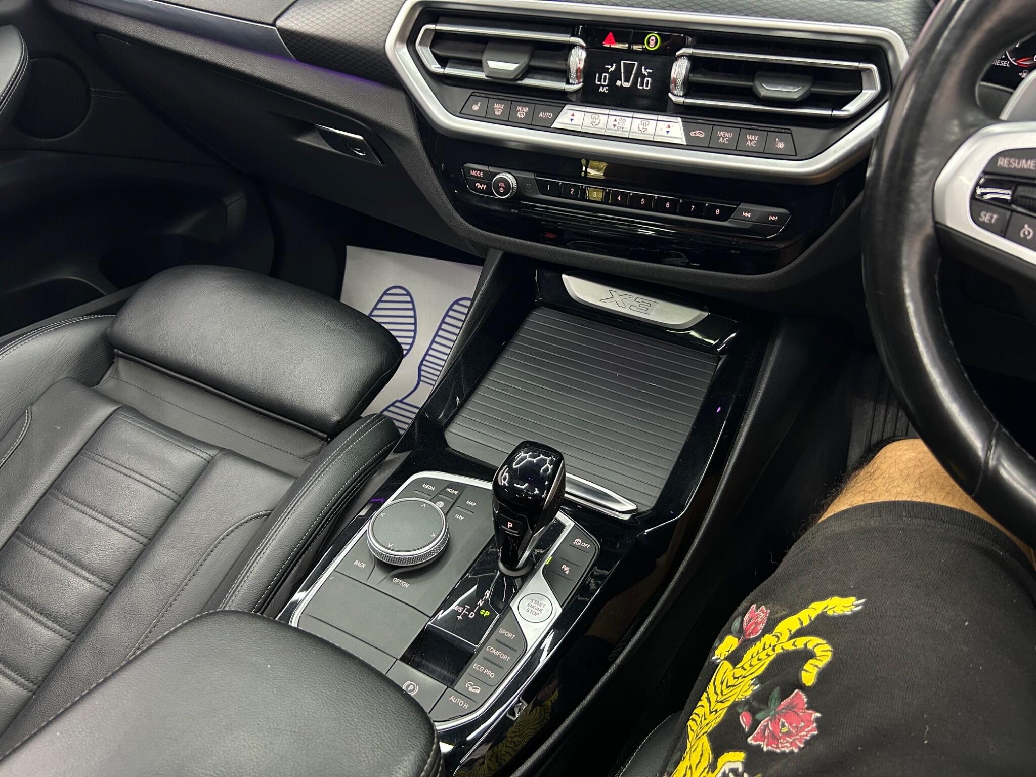 BMW X3 view 9