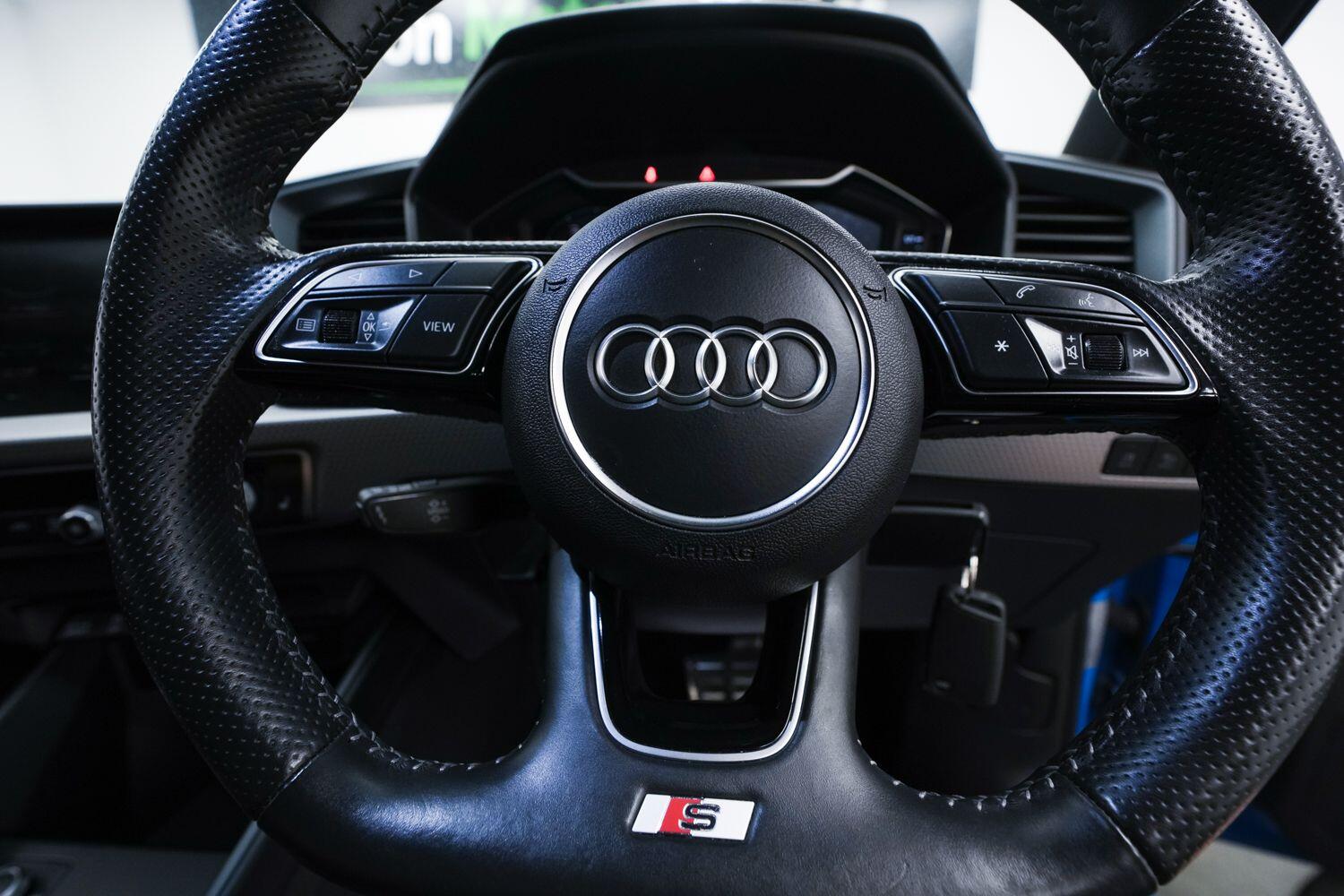 Audi A1 view 24