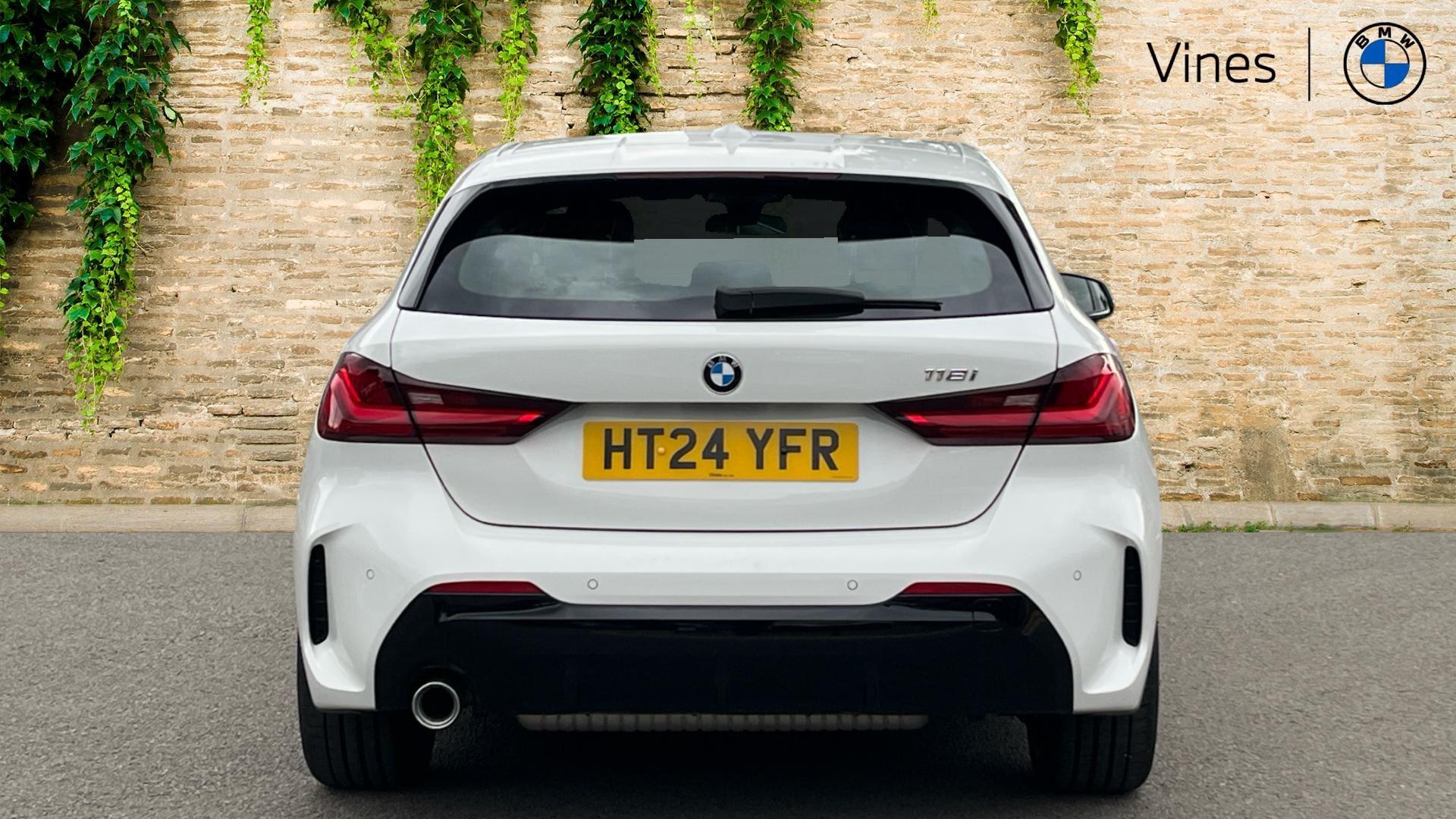 BMW 1 Series view 15