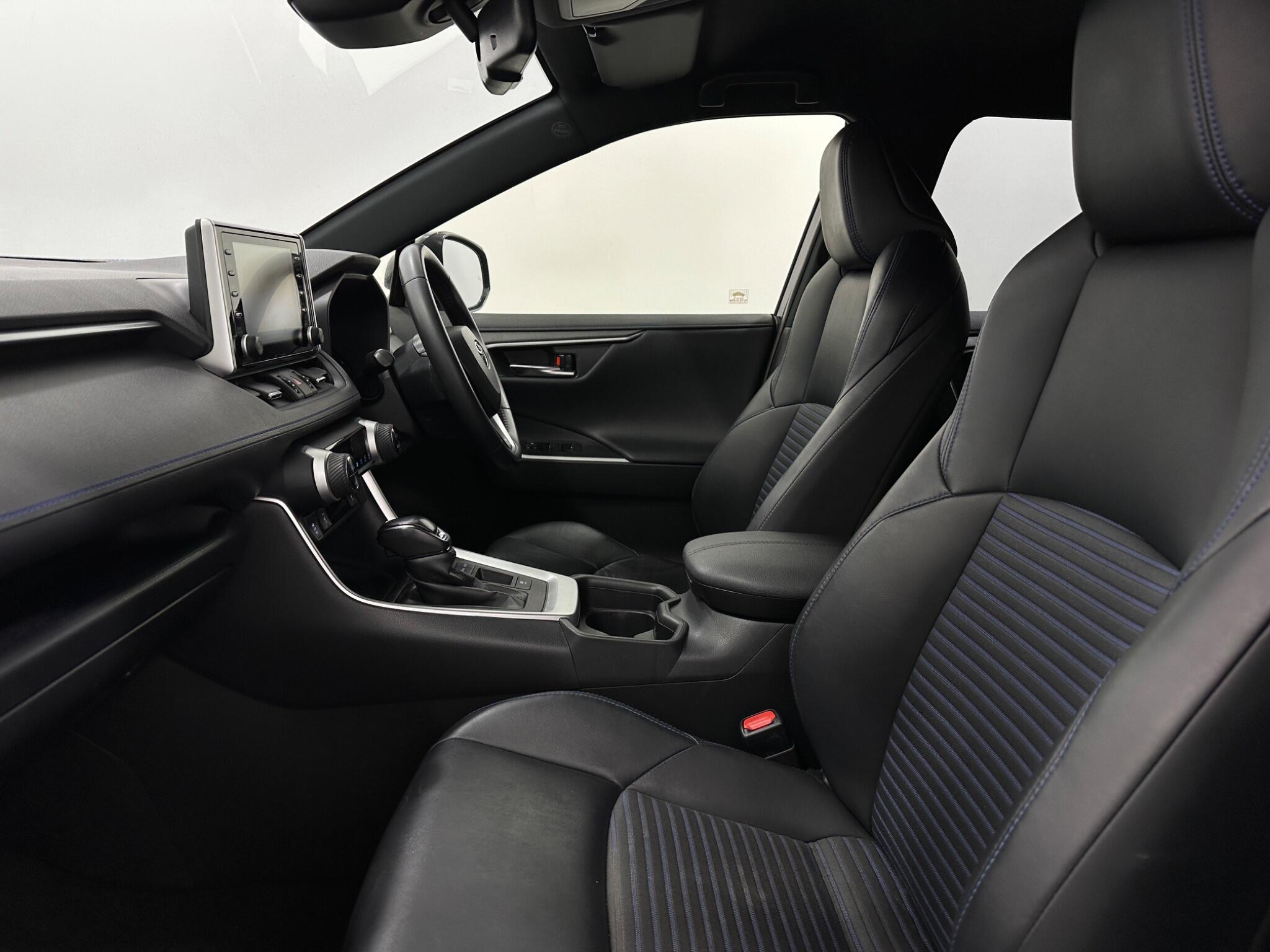 Toyota Rav4 view 34
