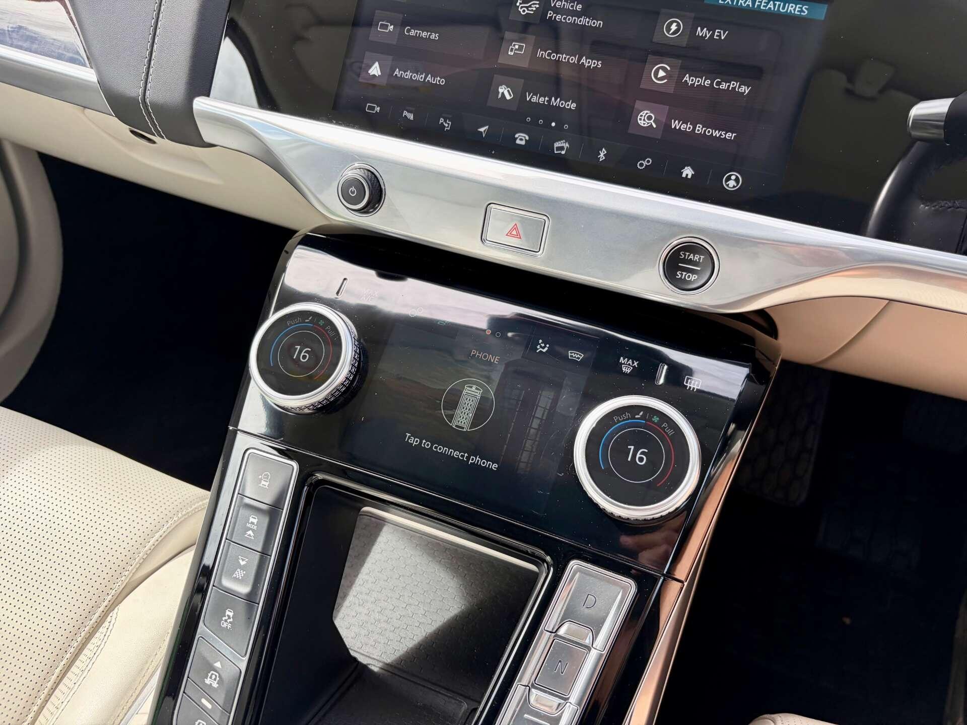 Jaguar I-Pace view 49