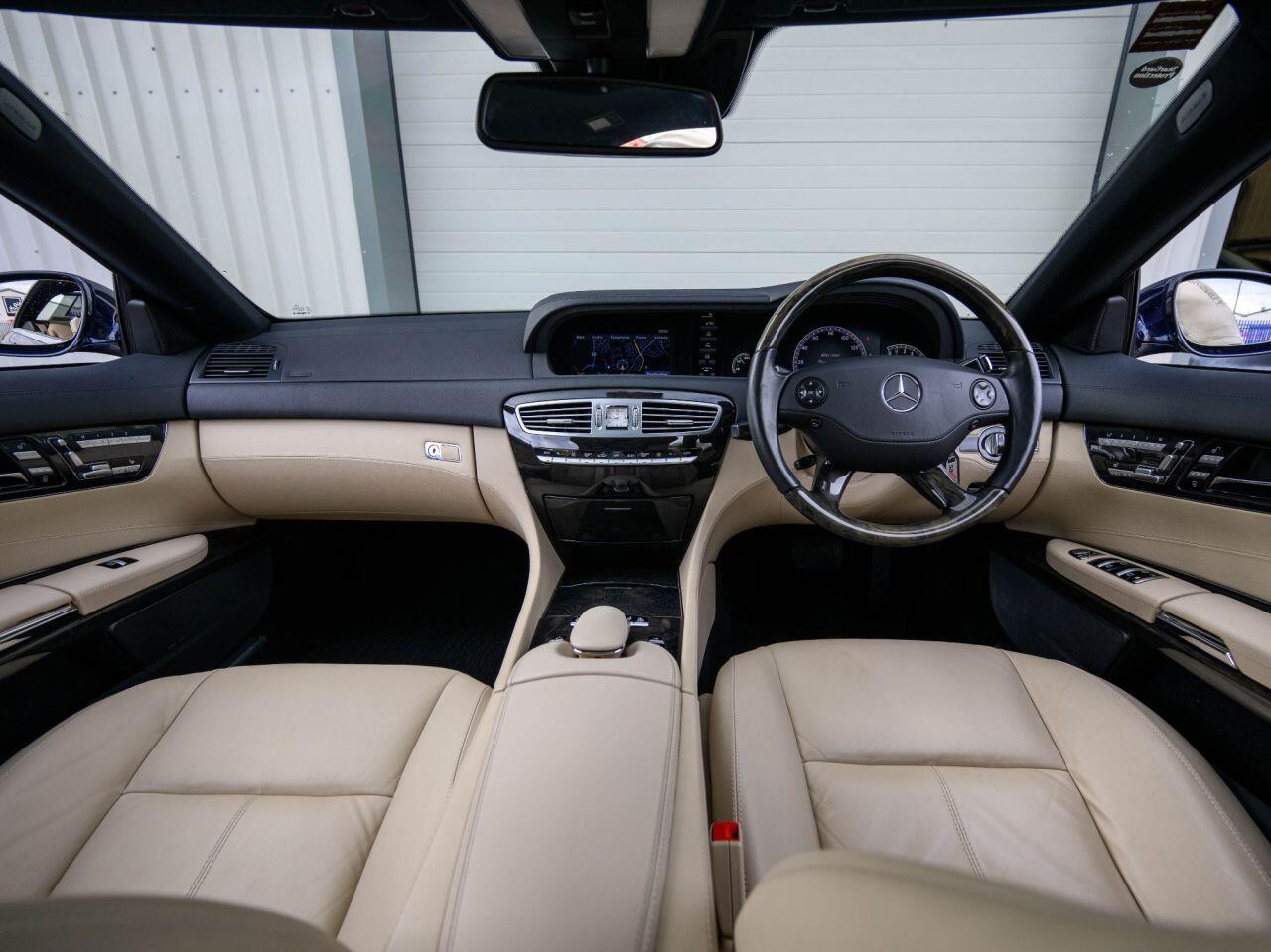 Mercedes-Benz CL view 3