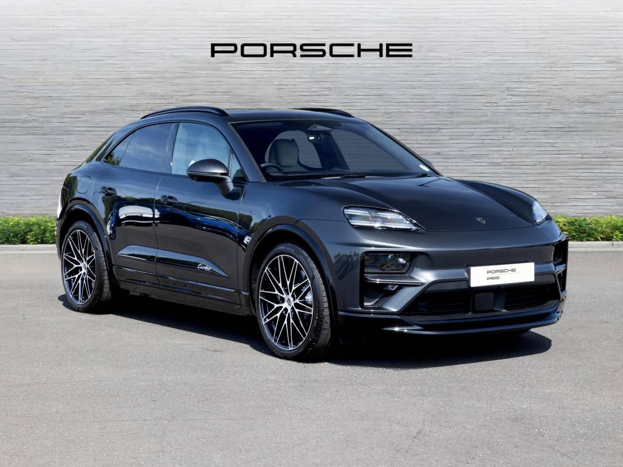 Porsche Macan view 13