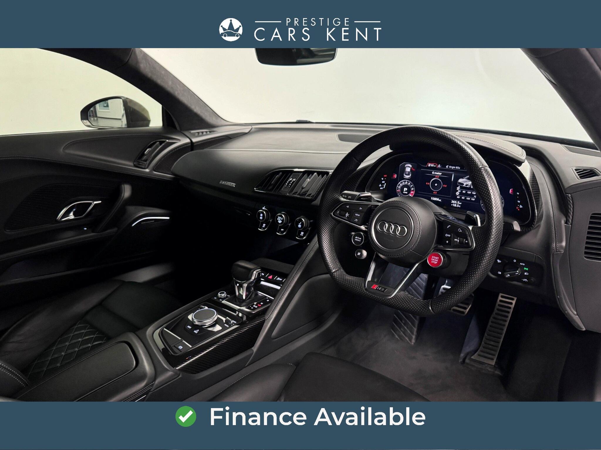 Audi R8 view 2