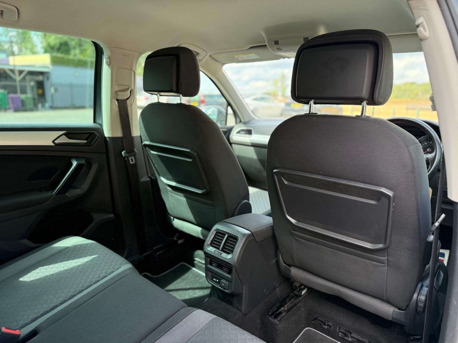 Volkswagen Tiguan view 36