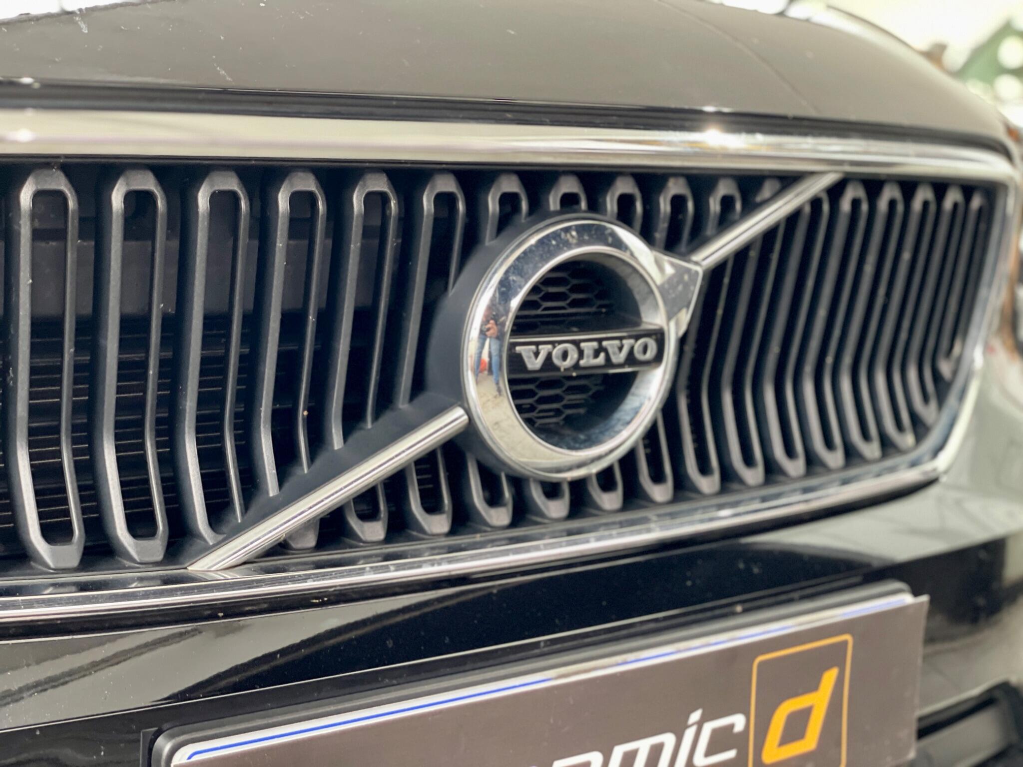 Volvo XC40 view 29