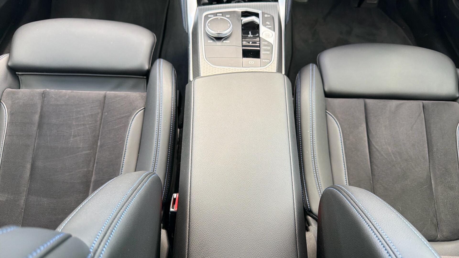 BMW 2 Series view 33