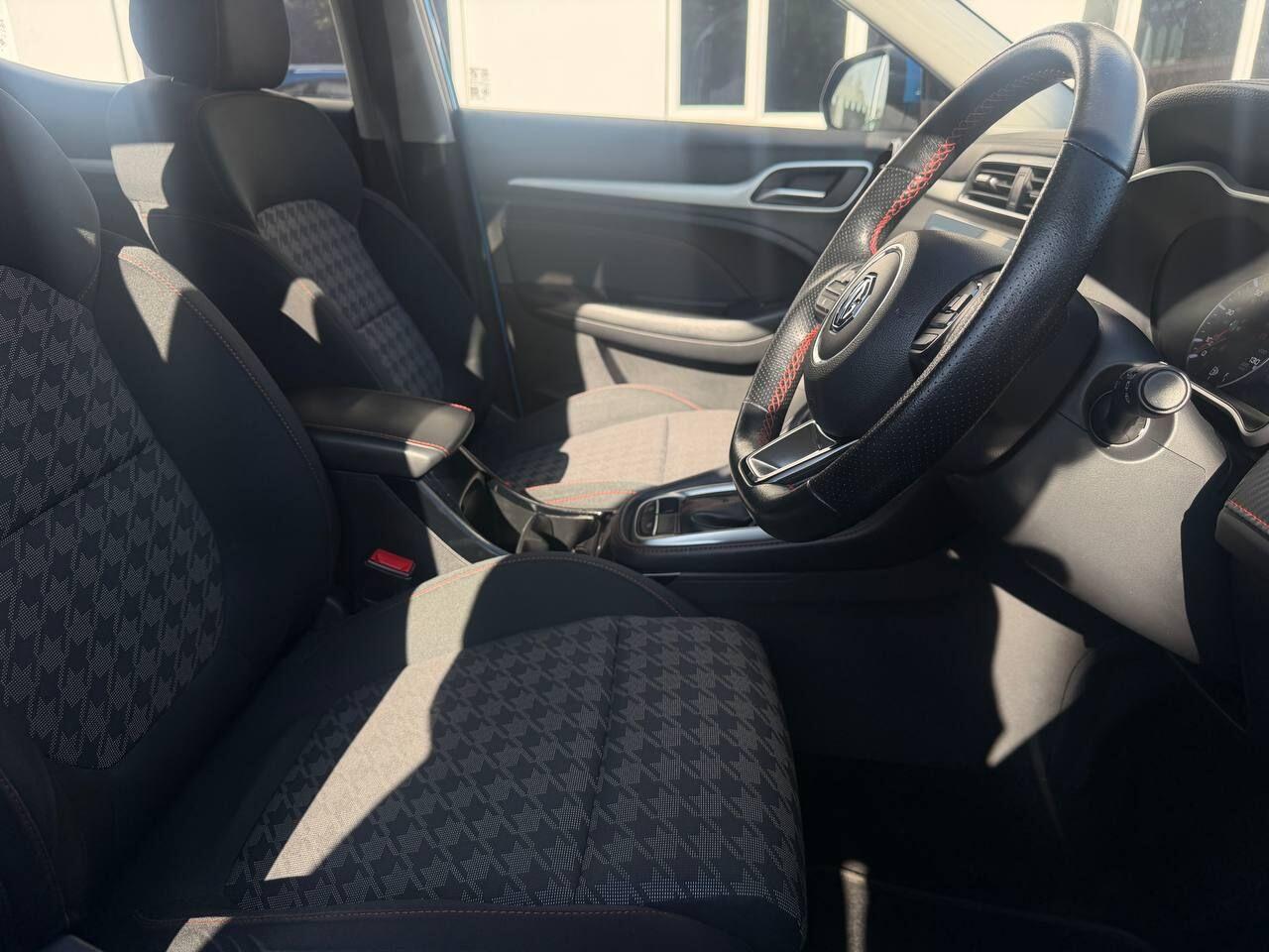MG ZS view 10