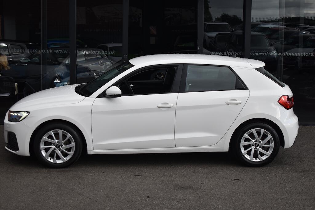 Audi A1 view 14