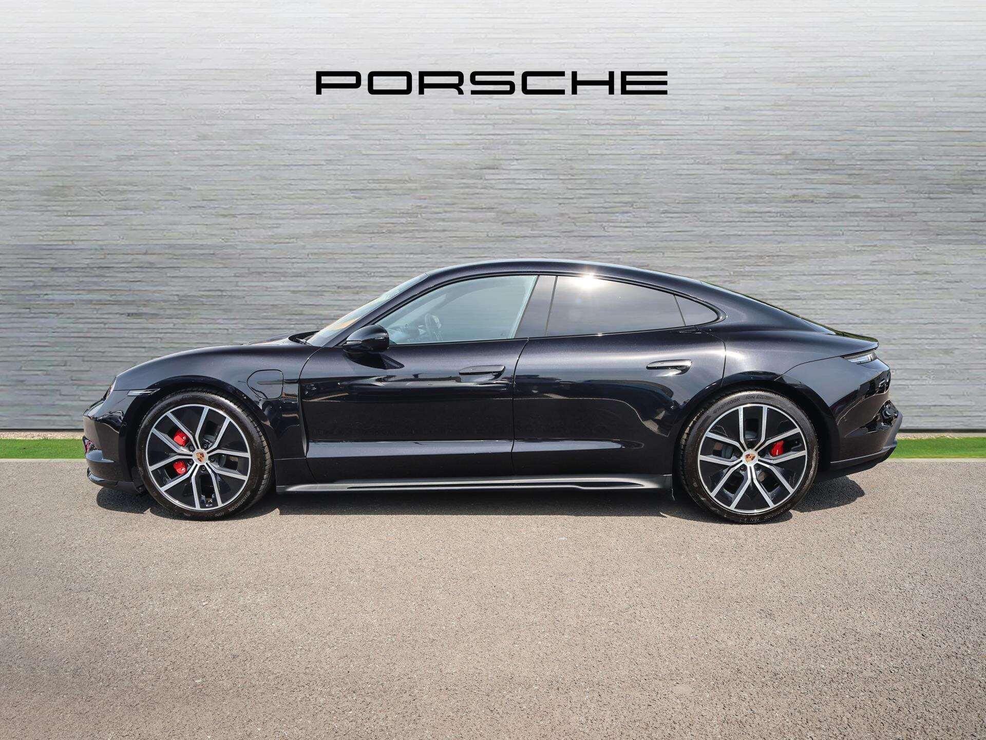 Porsche Taycan view 8