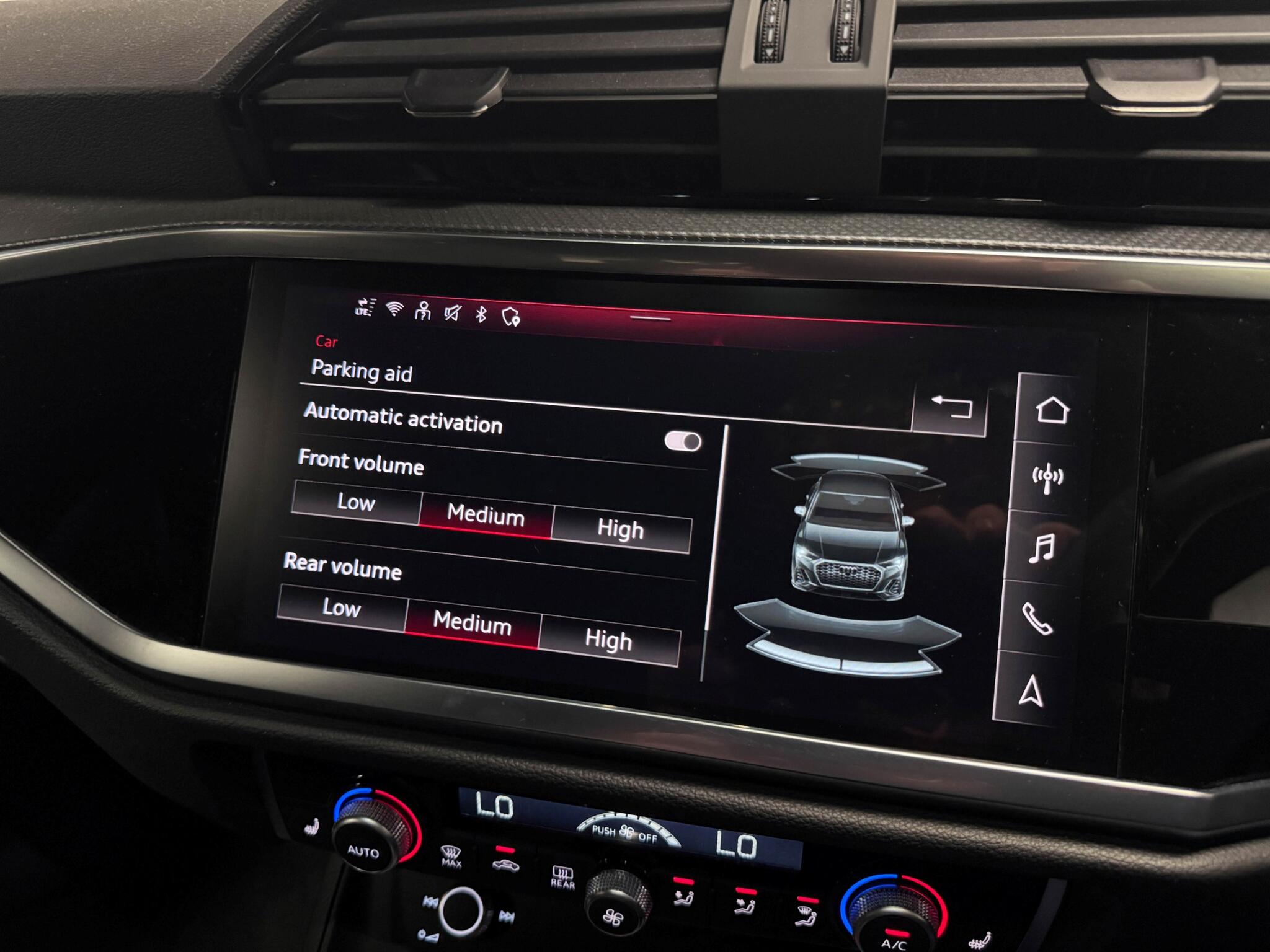 Audi Q3 view 54