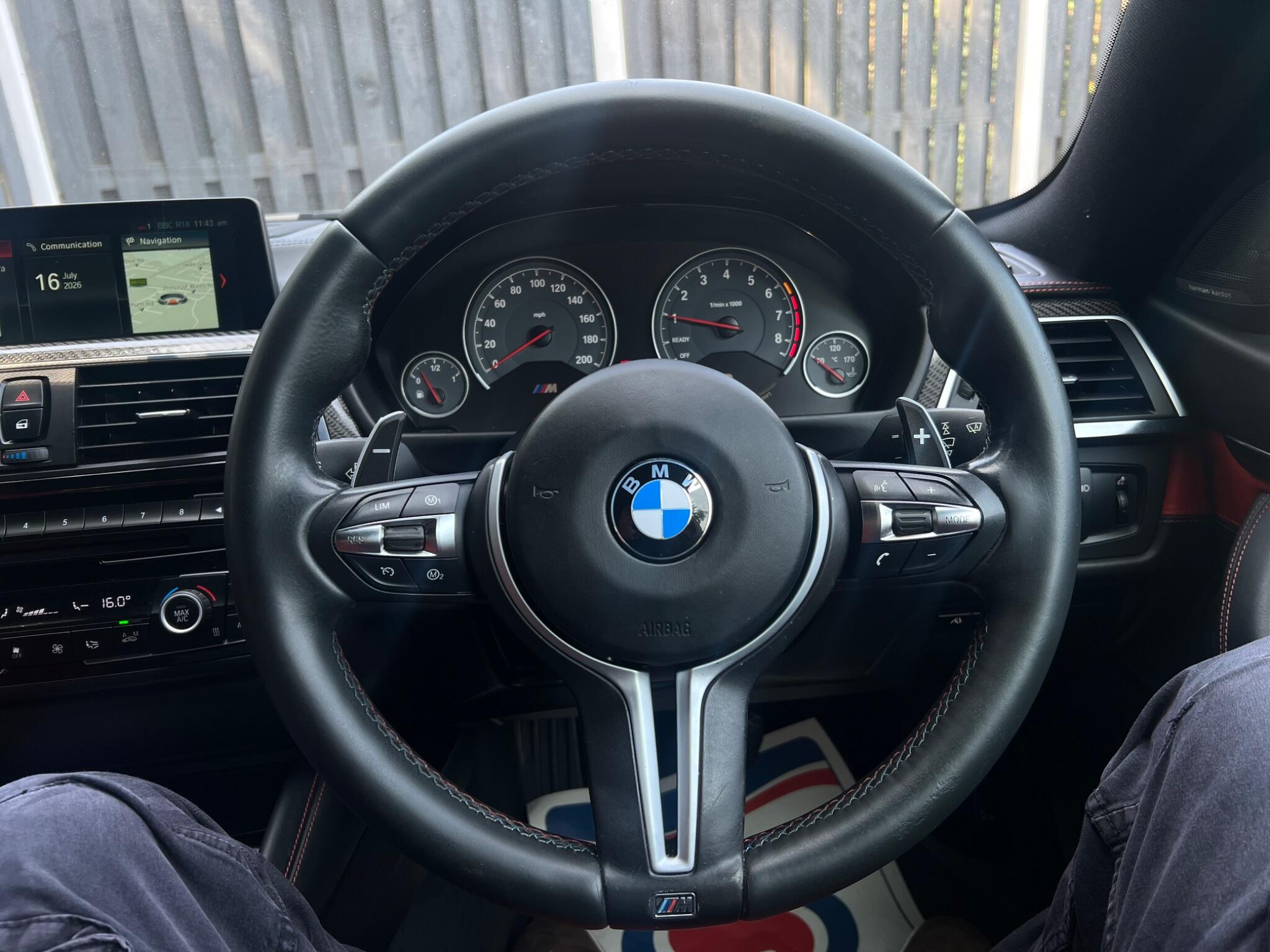 BMW M4 view 40
