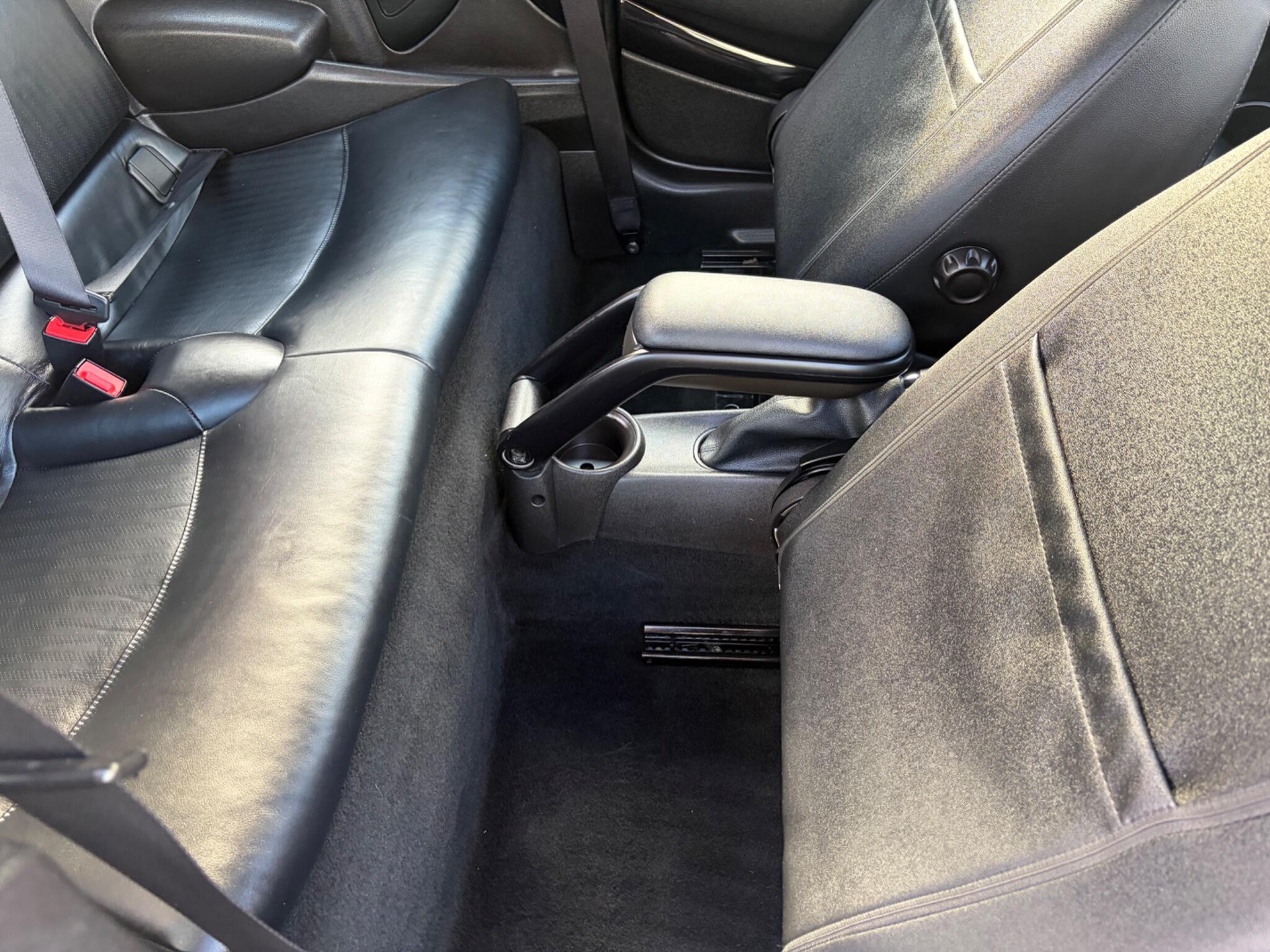 Mini Hatch view 58