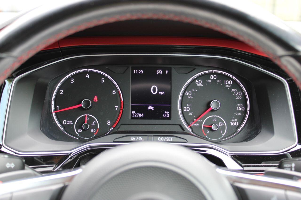 Volkswagen Polo view 28