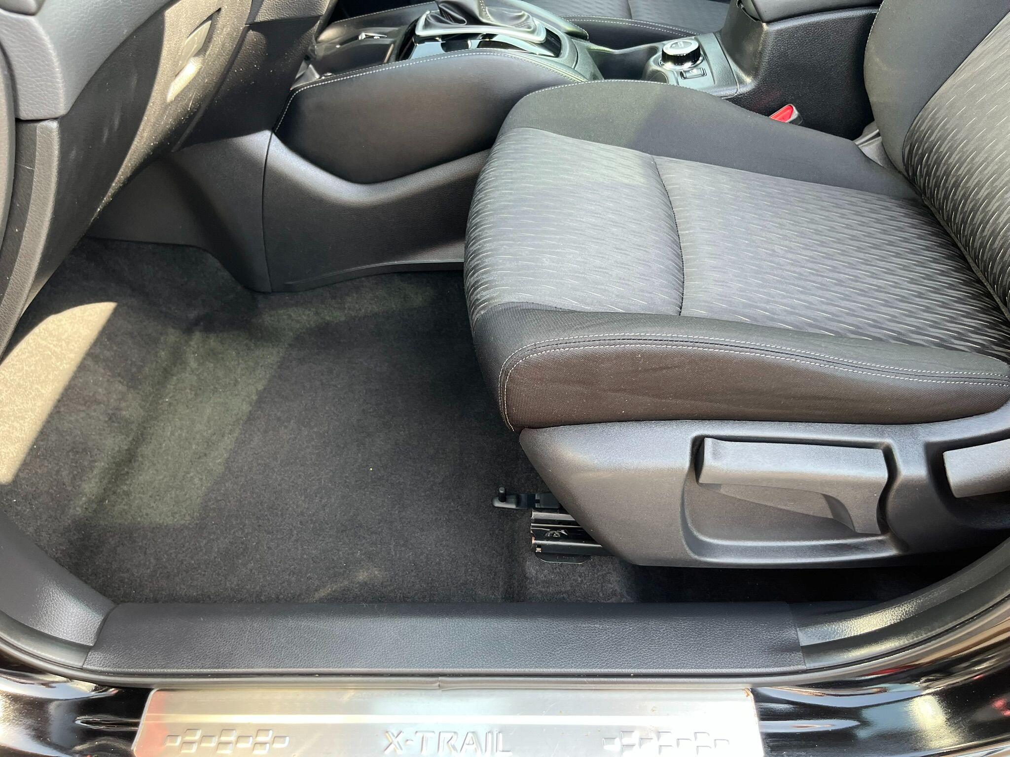 Nissan X-Trail view 30