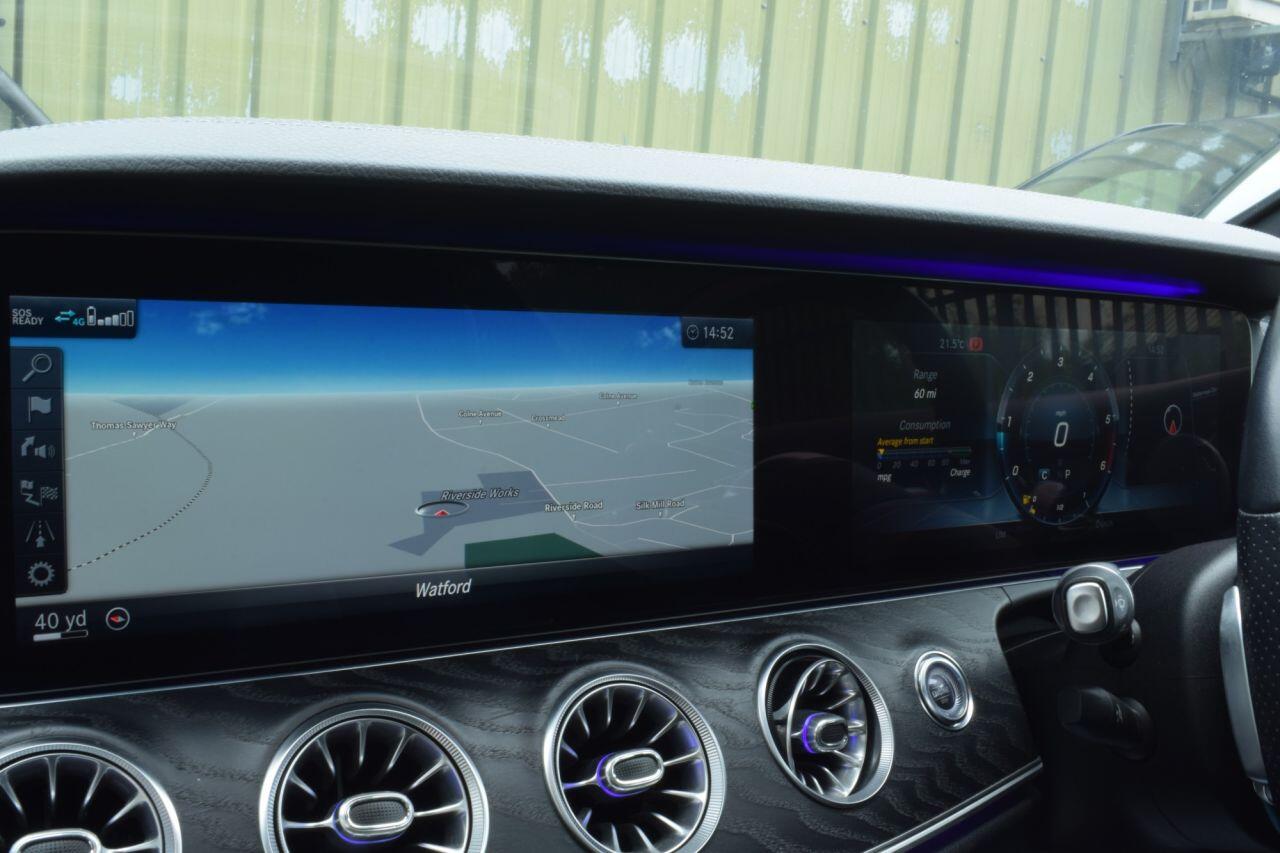 Mercedes-Benz E-Class view 33