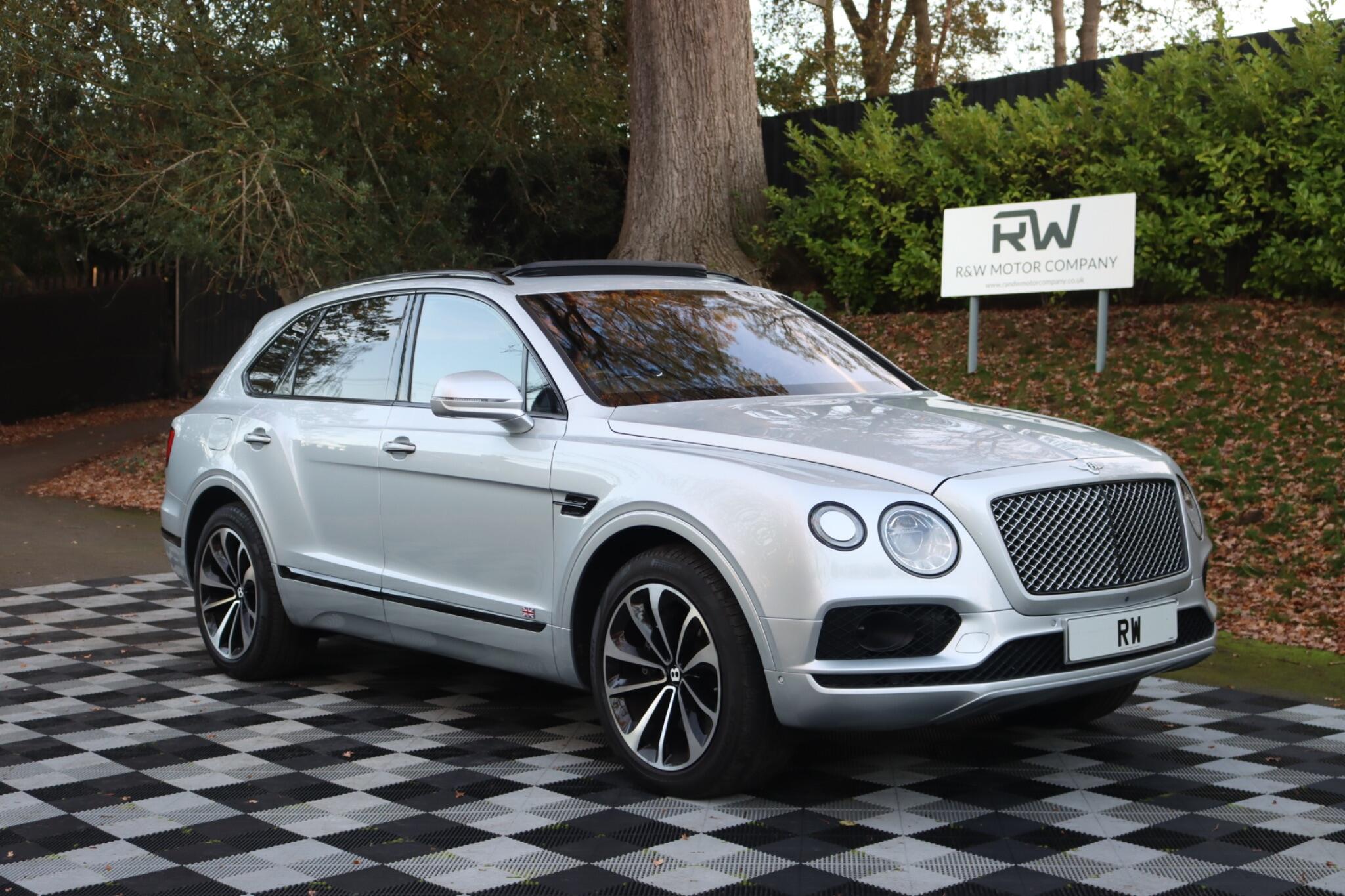 Bentley Bentayga view 30