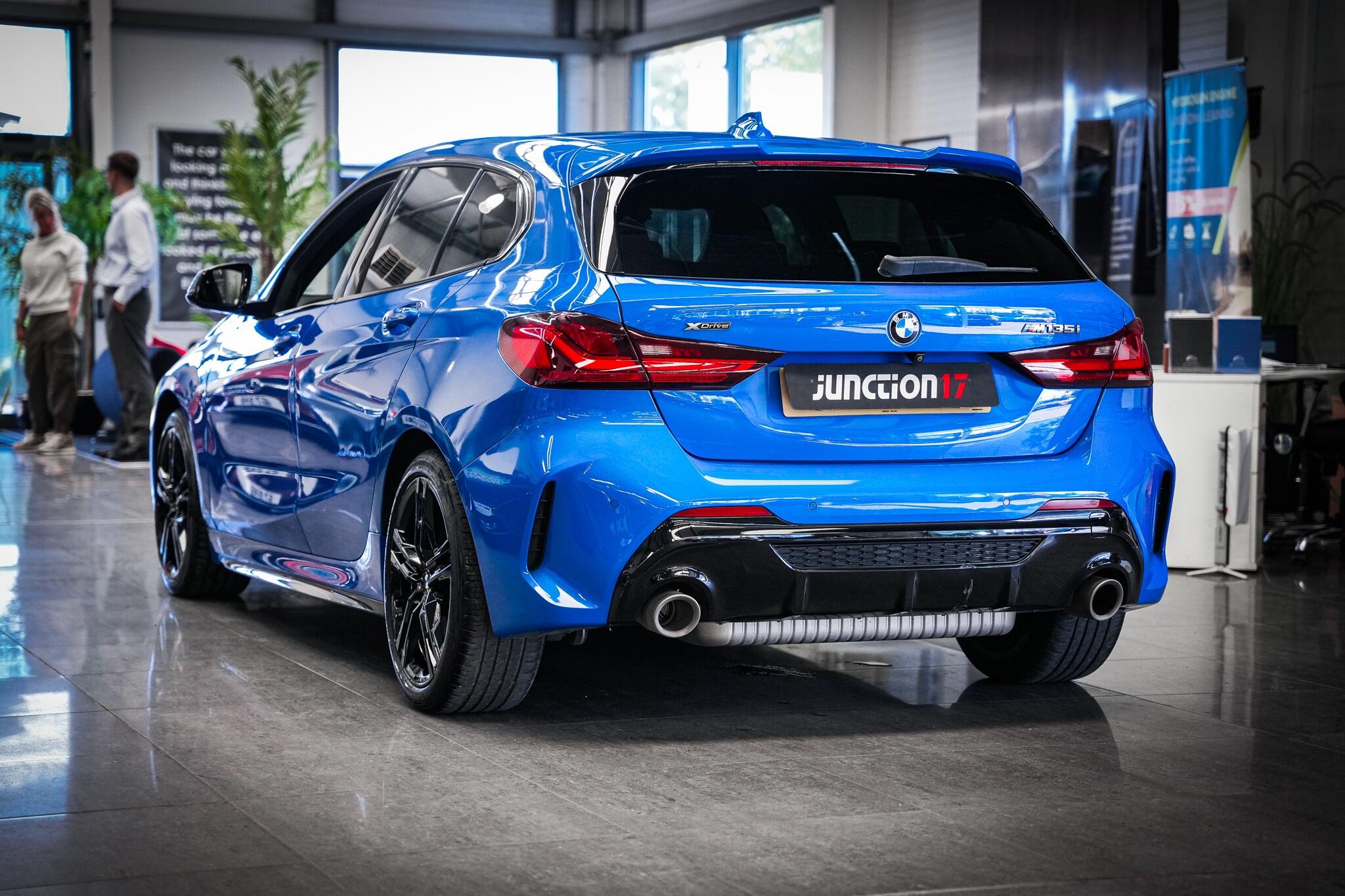BMW 1 Series view 13