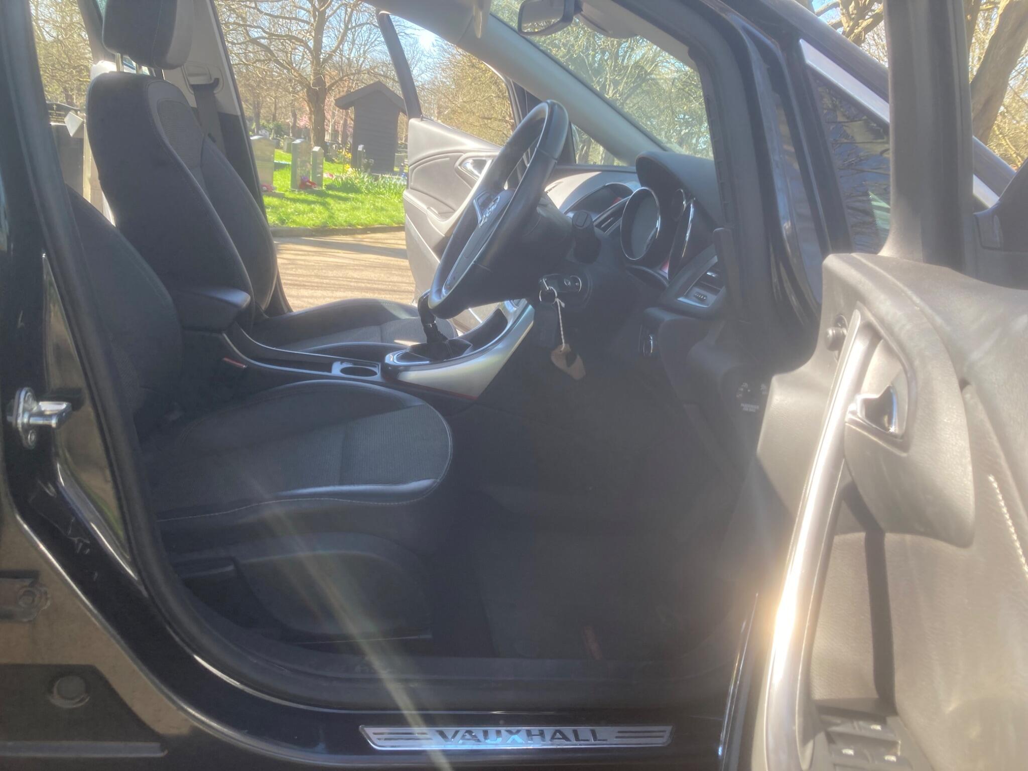 Vauxhall Astra view 7