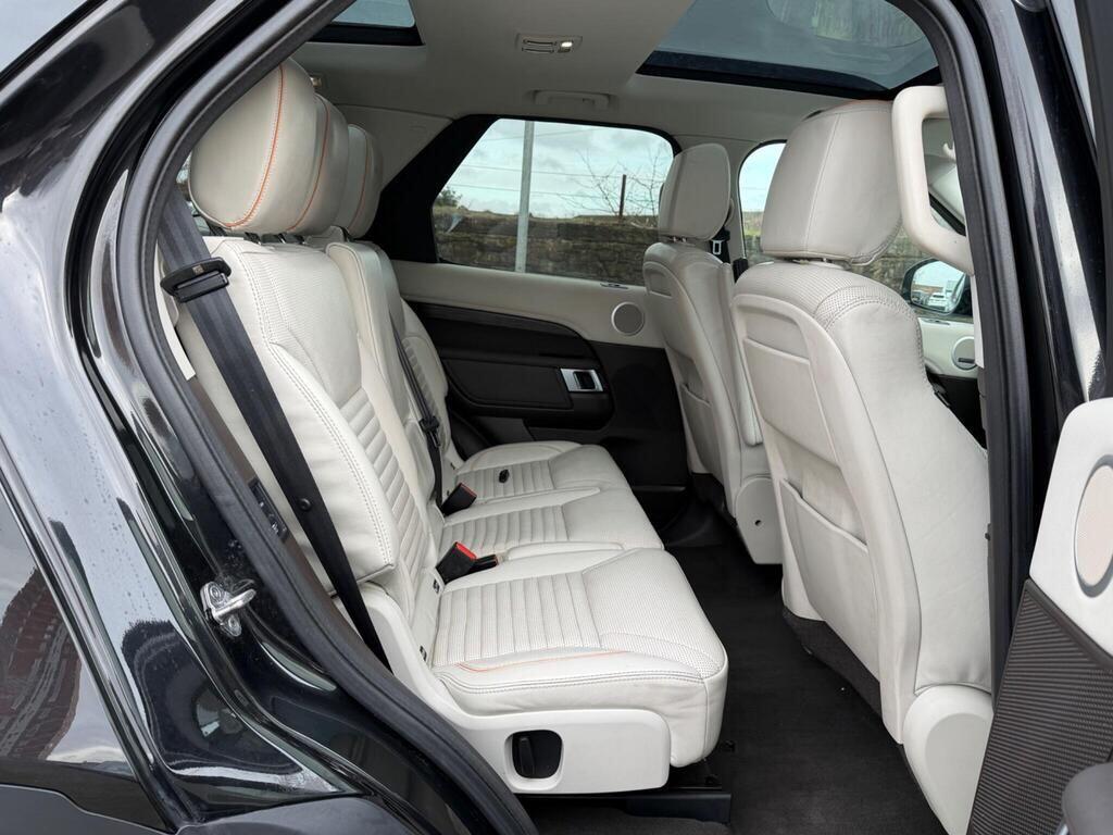 Land Rover Discovery view 21
