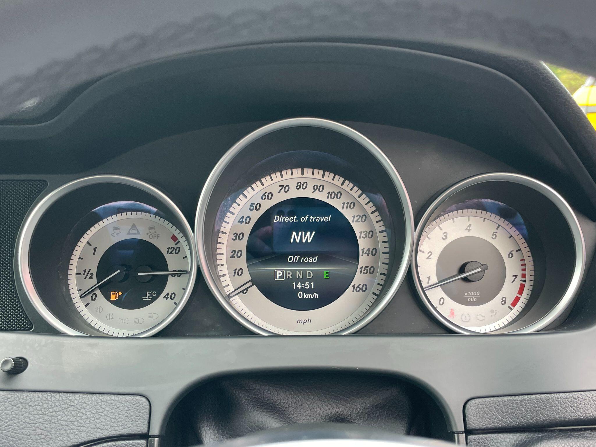 Mercedes-Benz C-Class view 29