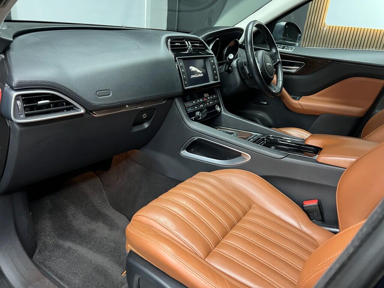 Jaguar F-Pace view 31