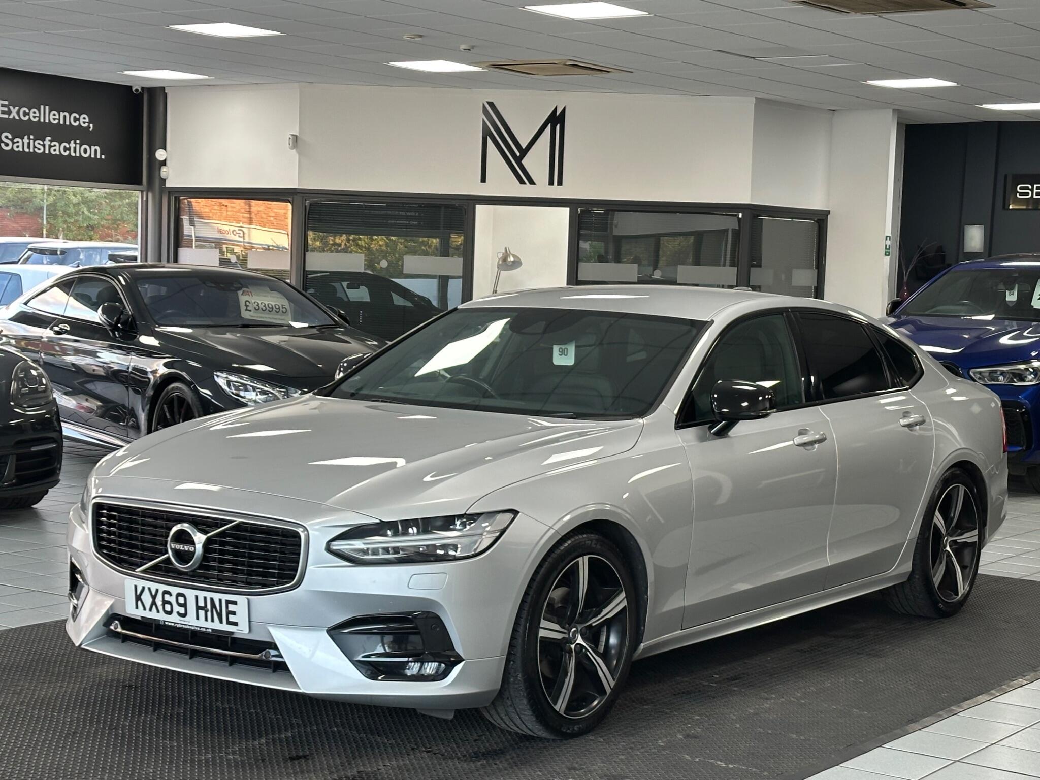 Volvo S90 view 5