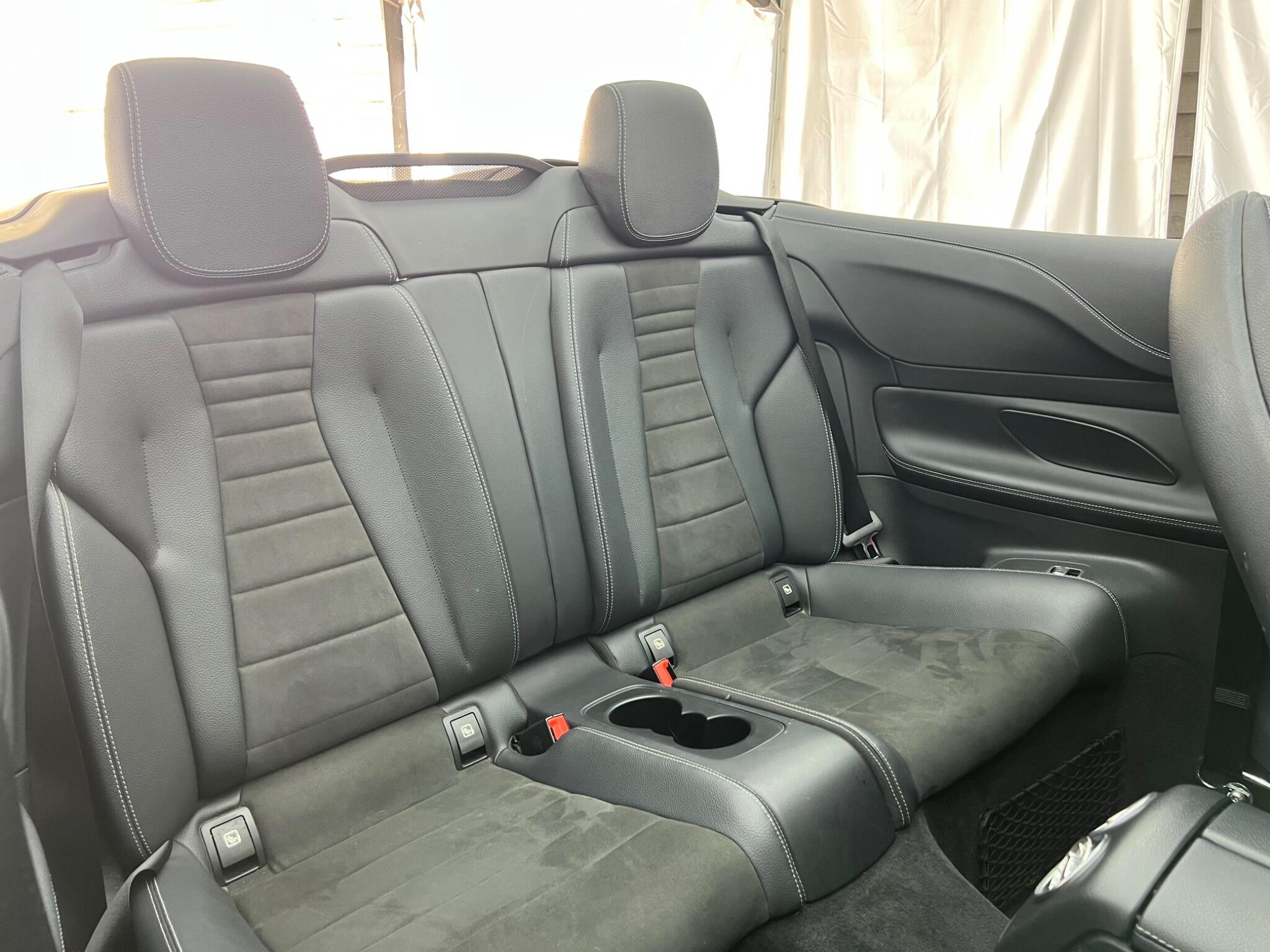 Mercedes-Benz E Class view 24