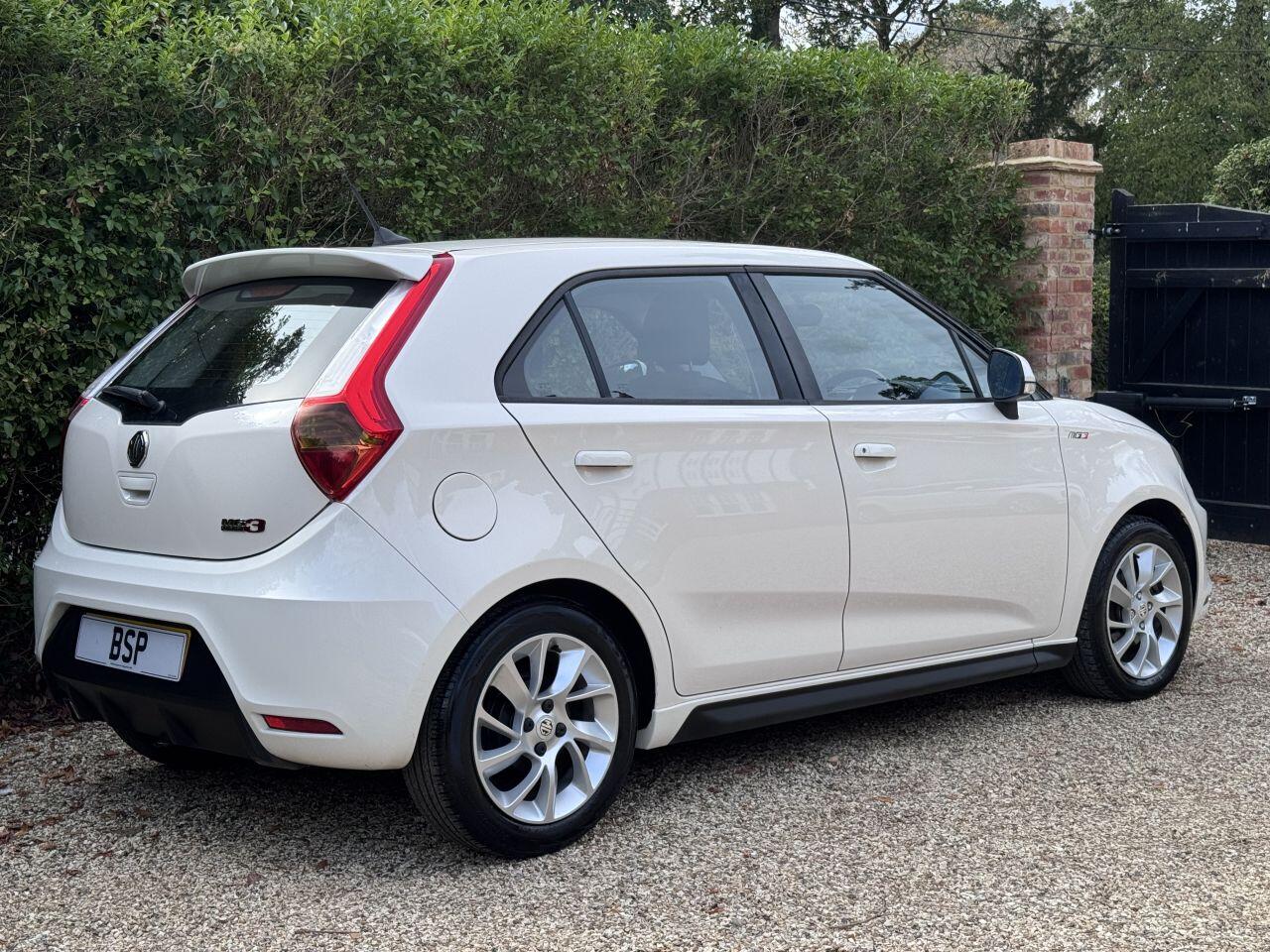 MG MG3 view 17