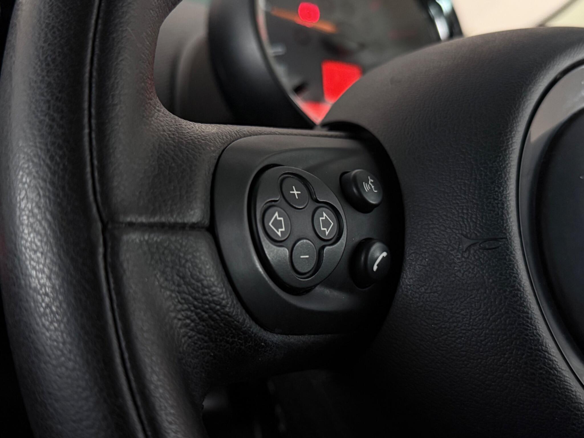Mini Countryman view 13