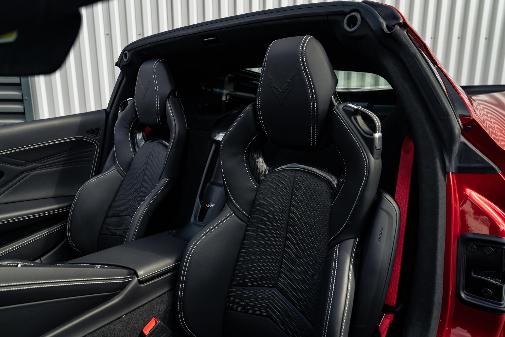Chevrolet Corvette view 22