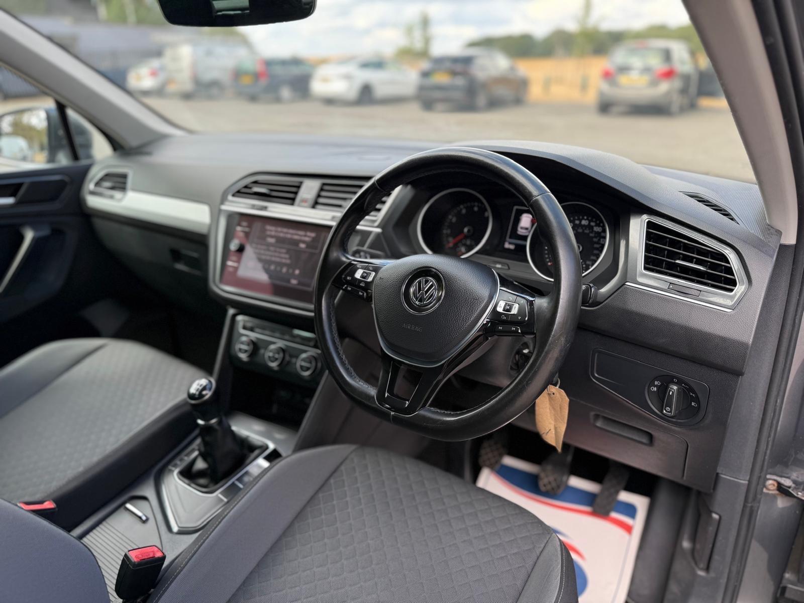 Volkswagen Tiguan view 30
