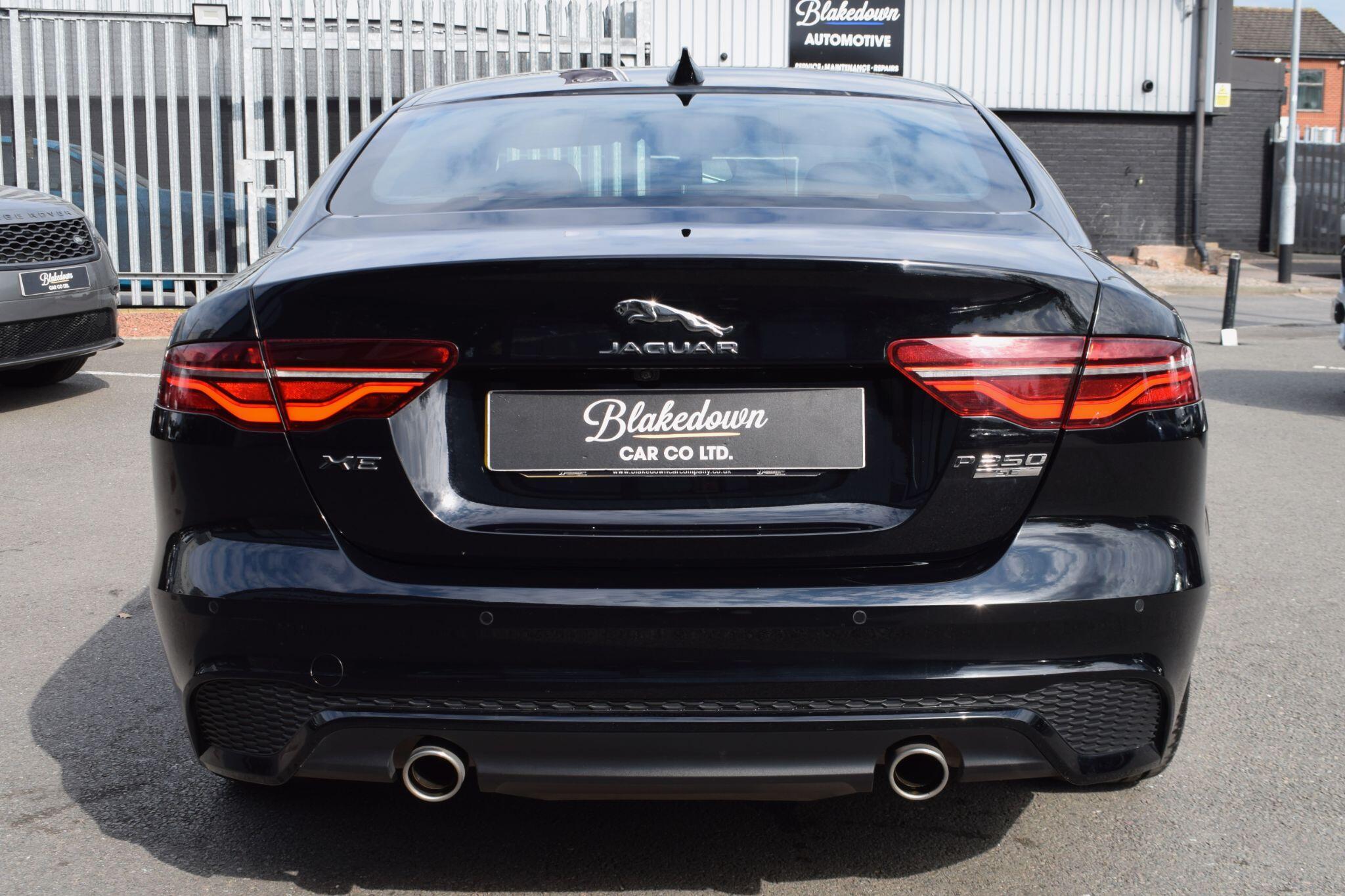 Jaguar Xe view 6